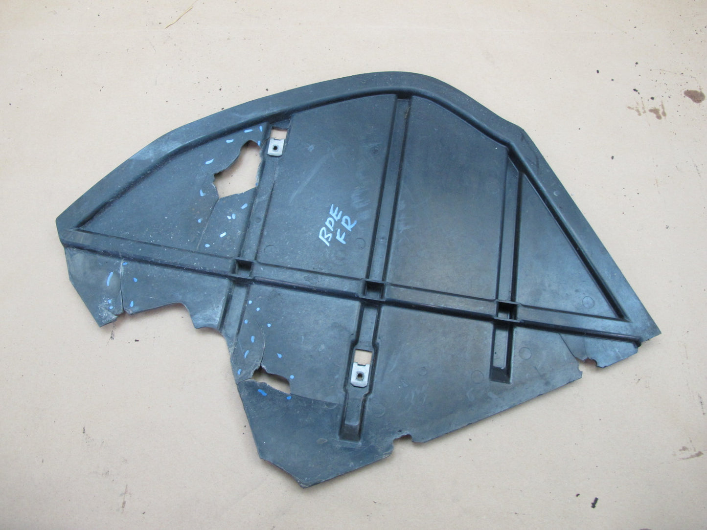 1984-1991 Porsche 928 S Front Right Wheel Arch Fender Liner Cover Set