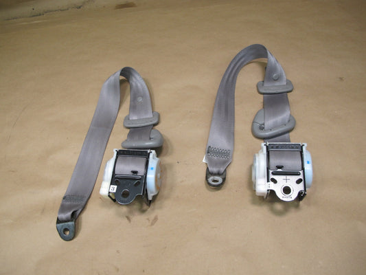 03-05 LEXUS LX470 REAR 3RD ROW RIGHT & LEFT SIDE SEATBELT RETRACTOR SET OEM