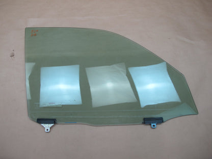 2004-2007 Lexus UZJ100L LX470 Front Right Door Glass Window