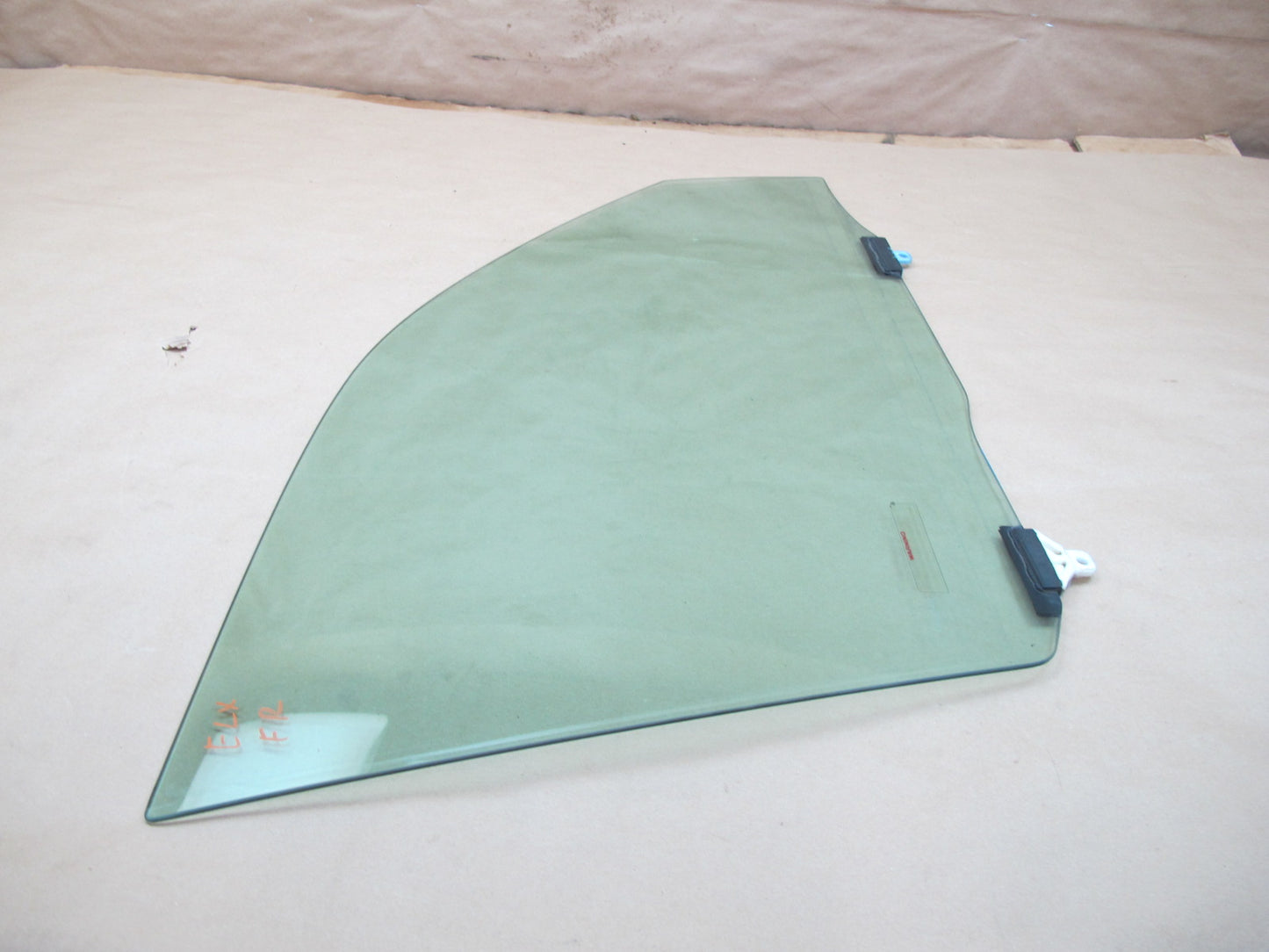 2004-2007 Lexus UZJ100L LX470 Front Right Door Glass Window