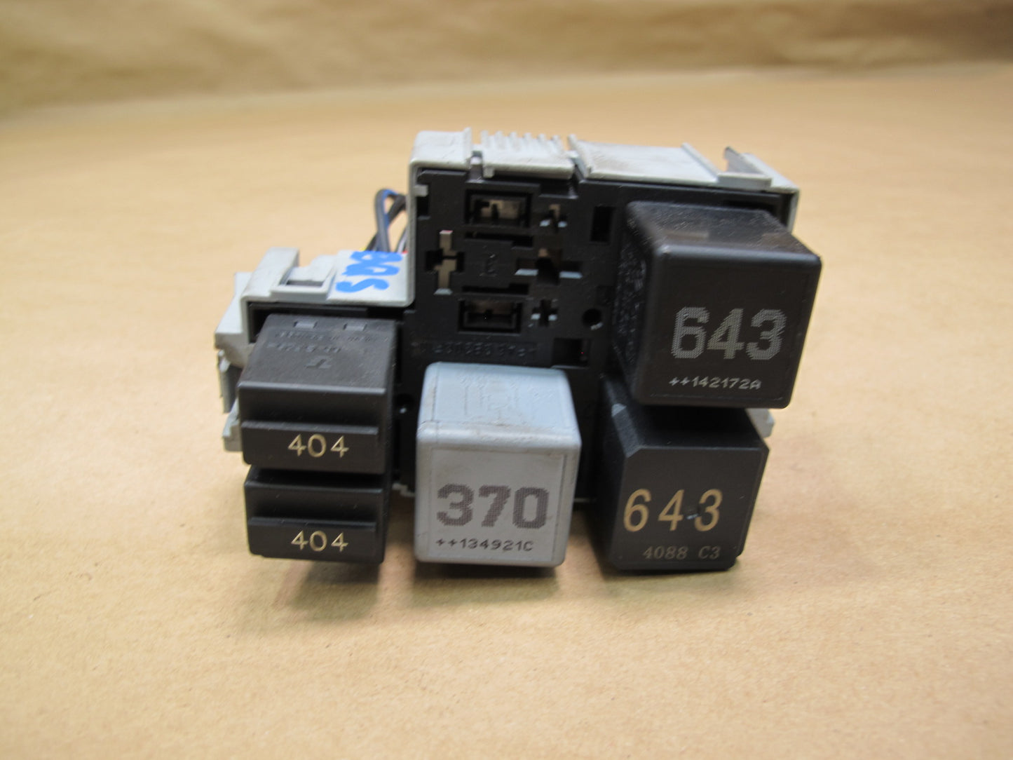 07-15 Audi Q7 4L Engine Compartment Relay Junction Box 7L0937503 OEM