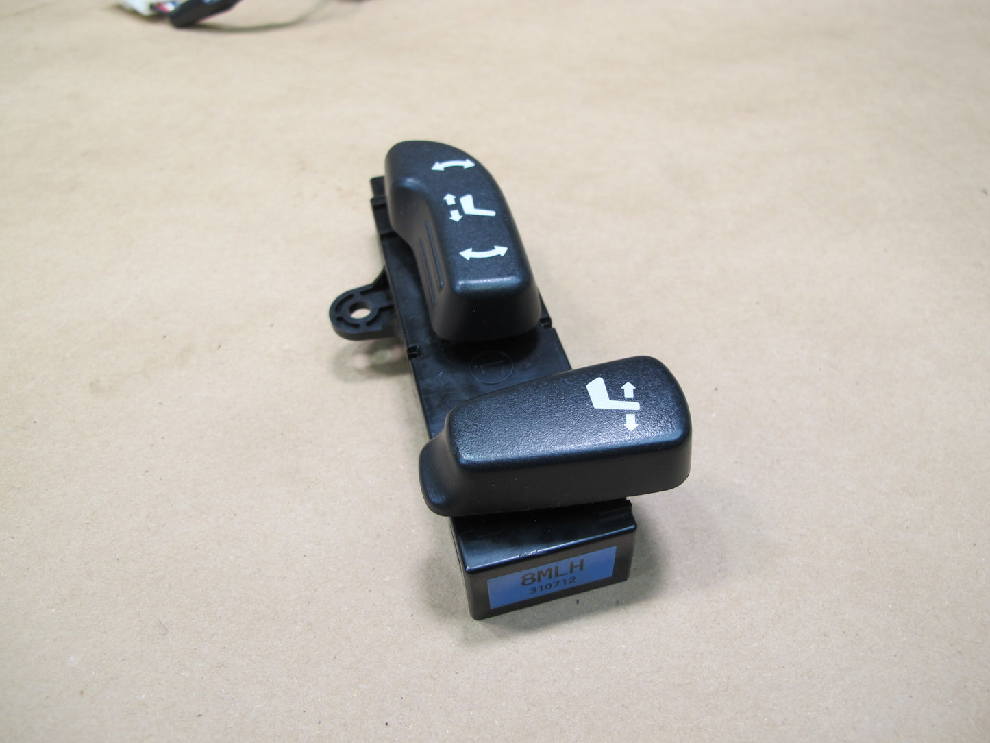 2011-2017 Infiniti QX56 QX80 Front Left Seat Adjust Lumbar Control Switch Set