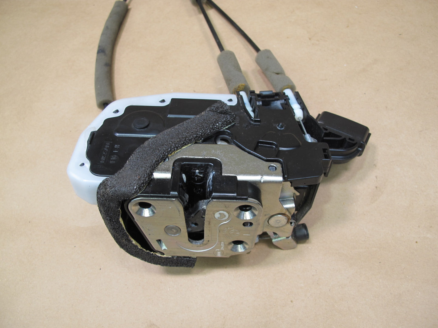 2011-2017 Infiniti QX56 QX80 Front Left Door Lock Latch Actuator