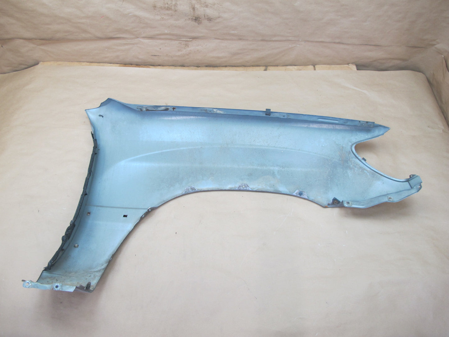 2003-2007 Lexus UZJ100L LX470 Front Left Fender Shell Cover Panel