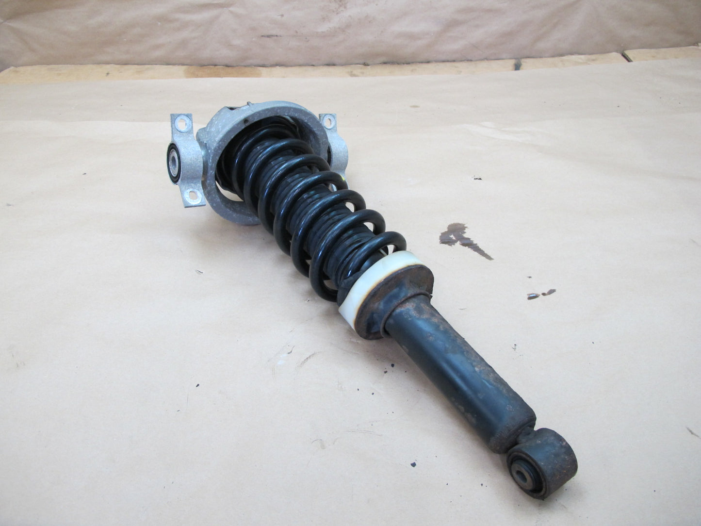 10-15 Audi Q7 4L 3.0L AWD Set of 2 Rear Left Right Strut Shock Absorber OEM