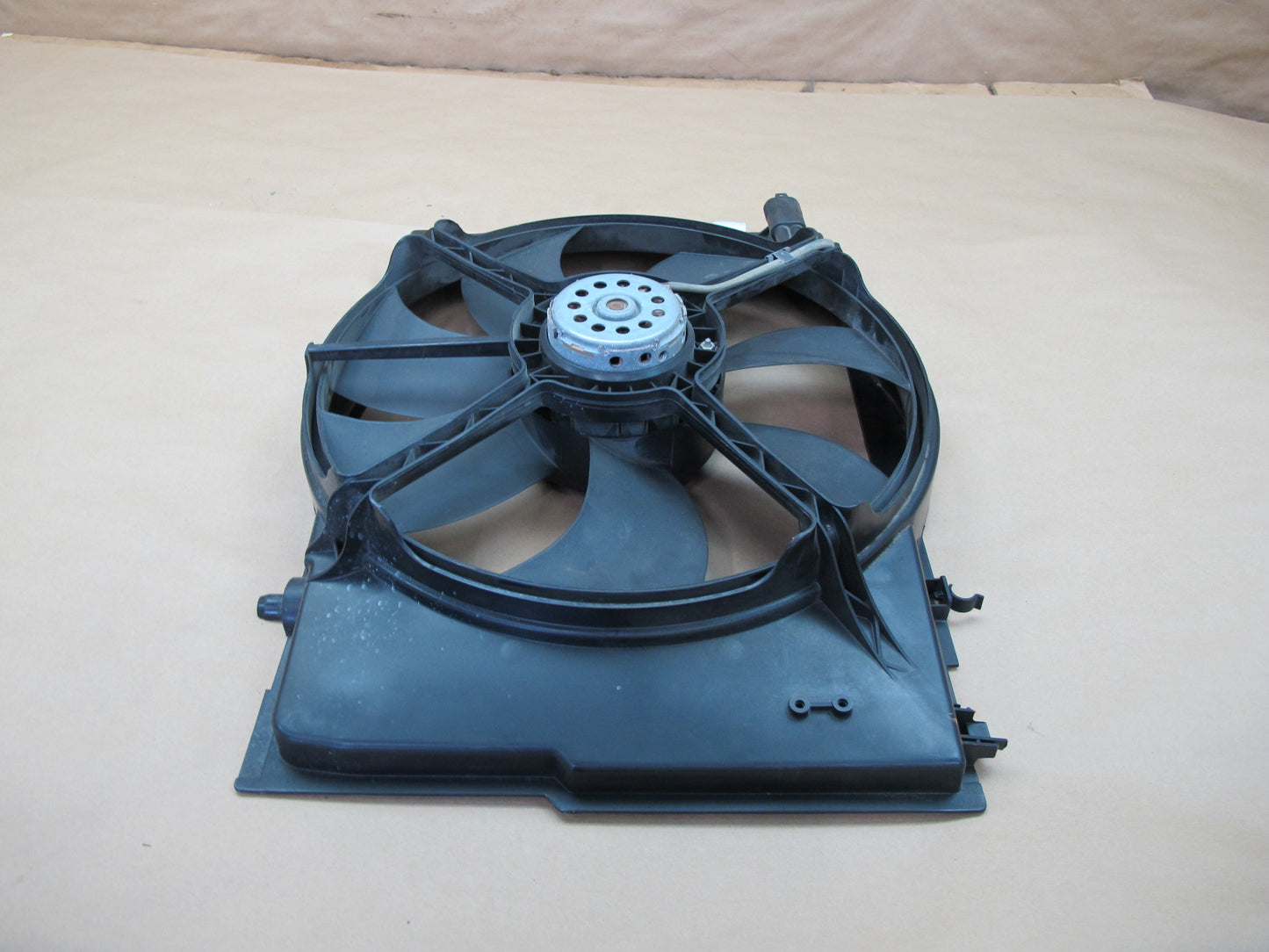 04-08 Chrysler Crossfire Engine Radiator Cooling Fan Motor Shroud OEM