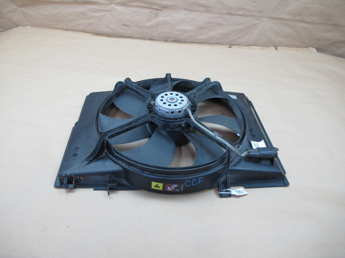 04-08 Chrysler Crossfire Engine Radiator Cooling Fan Motor Shroud OEM