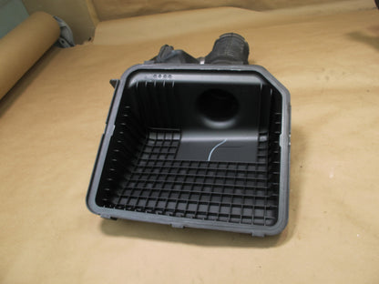 2011-2017 Infiniti QX56 QX80 Air Intake Cleaner Filter Housing Box w Resonator