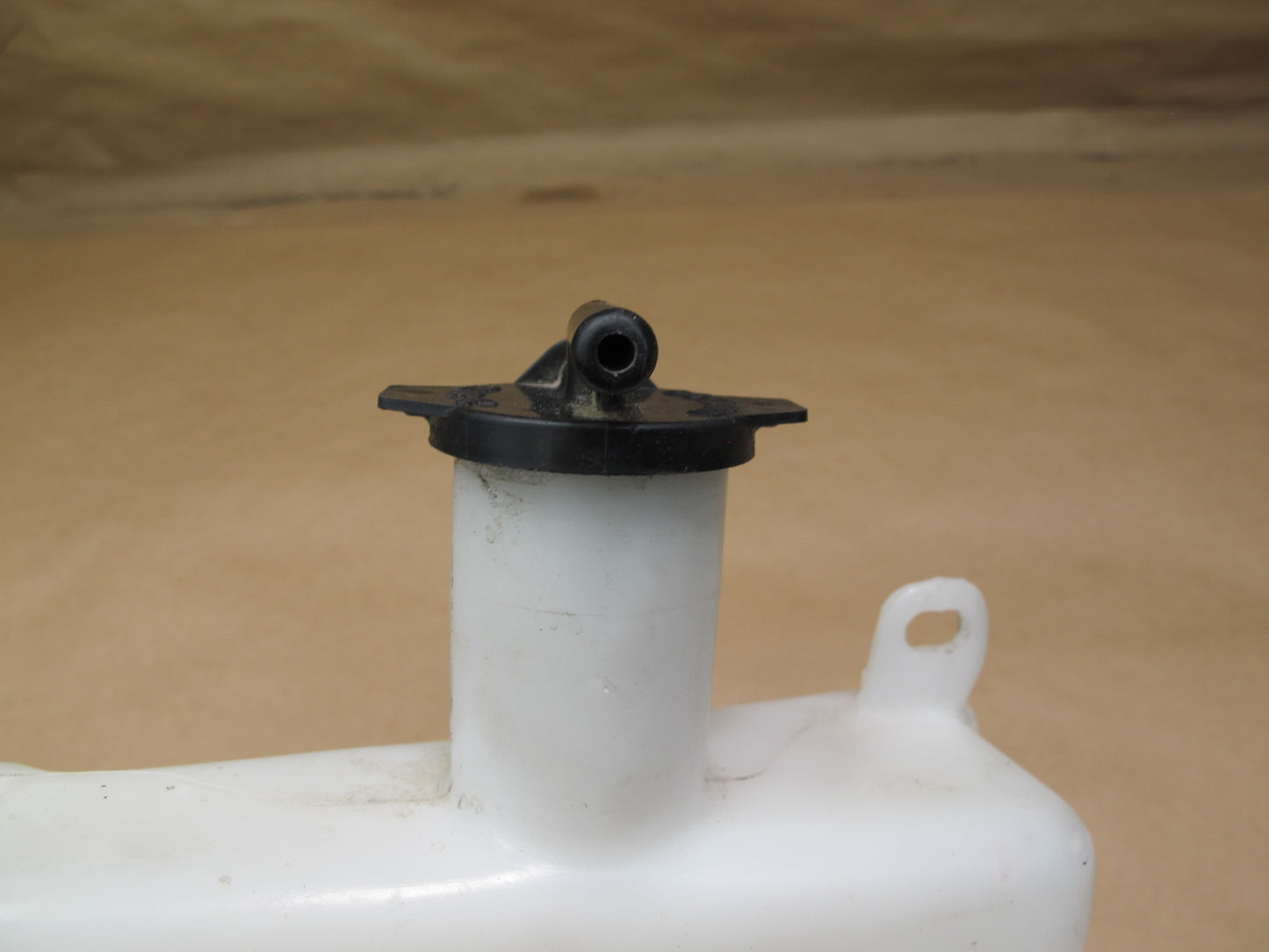 1998-2007 Lexus UZJ100L LX470 Coolant Reservoir Overflow Expansion Bottle Tank