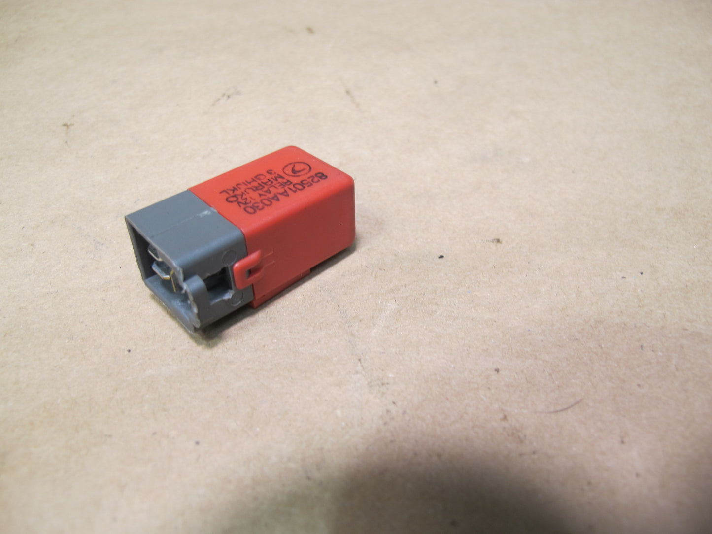 92-97 Subaru SVX Horn Relay RED 82501AA030 OEM