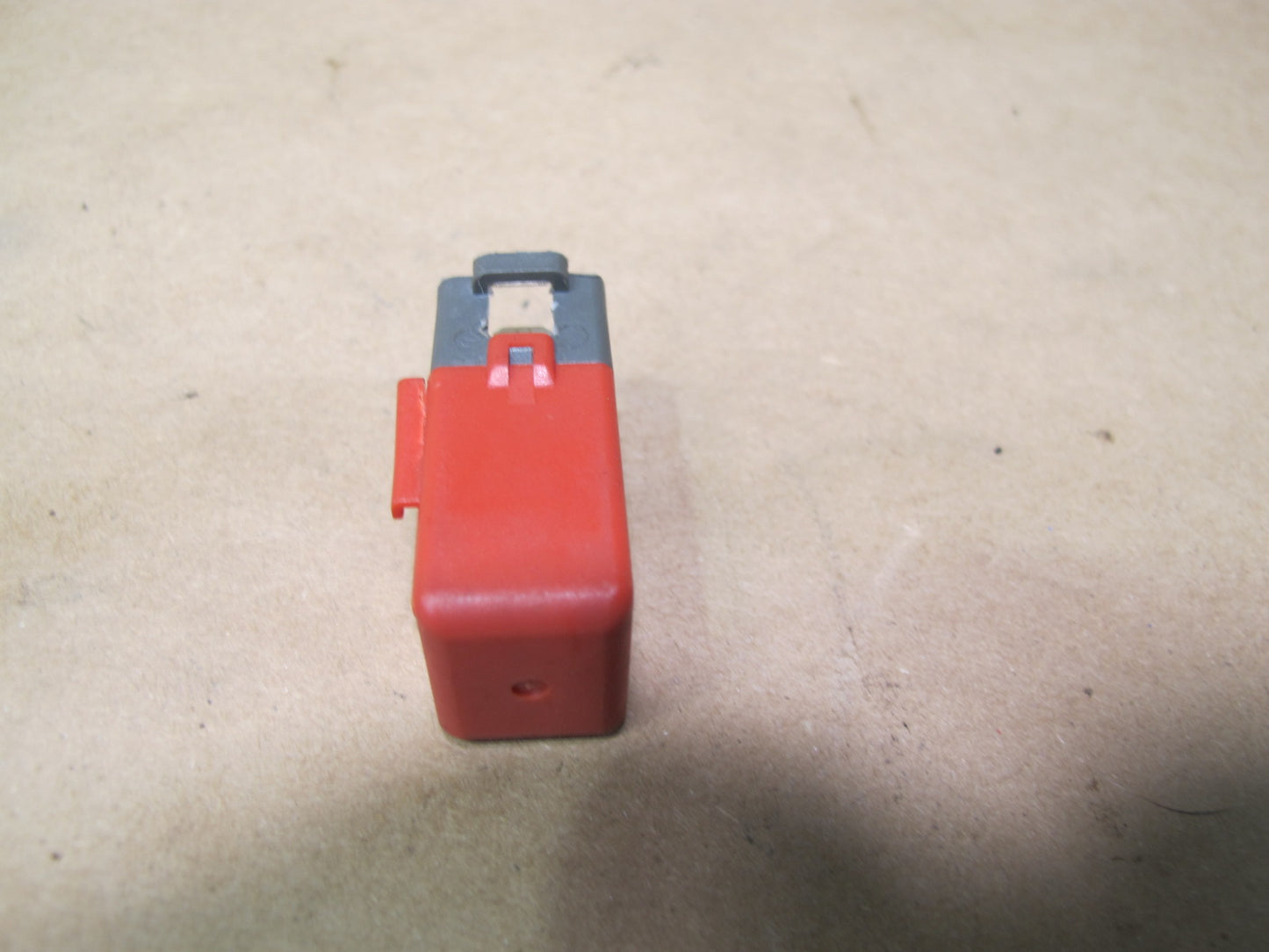 92-97 Subaru SVX Horn Relay RED 82501AA030 OEM