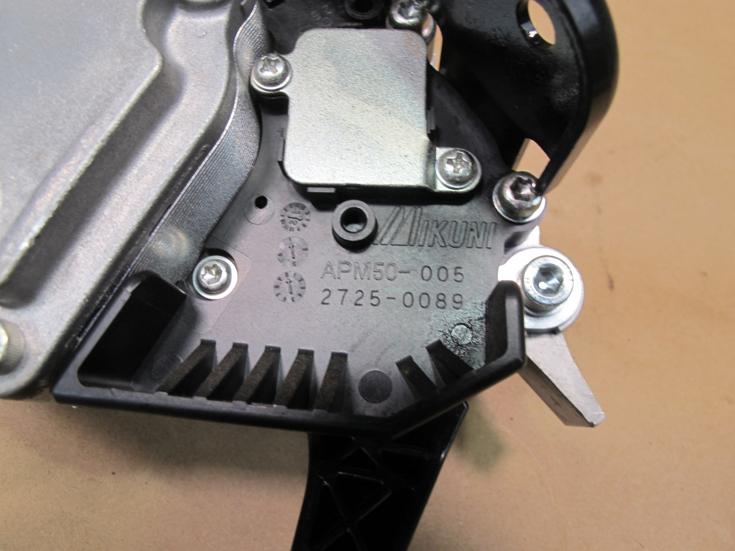 2011-2017 Infiniti QX56 QX80 Gas Acceleration Pedal