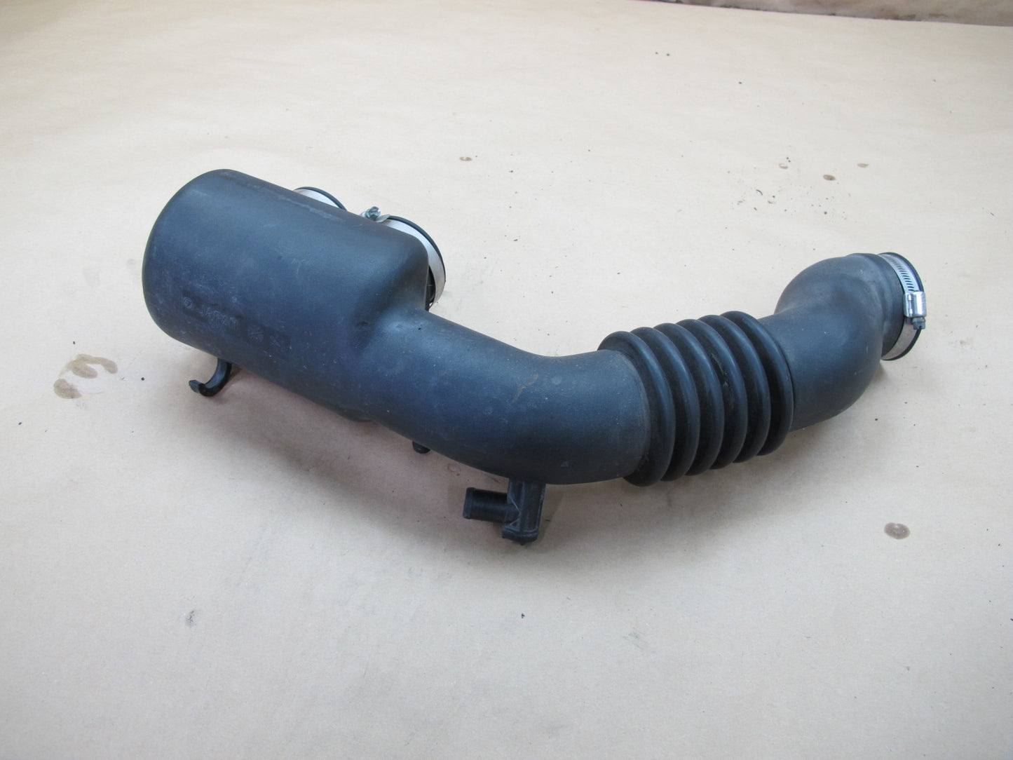 92-97 Subaru SVX 3.3L Engine Air Intake Boot Resonator Duct Tube Assembly OEM