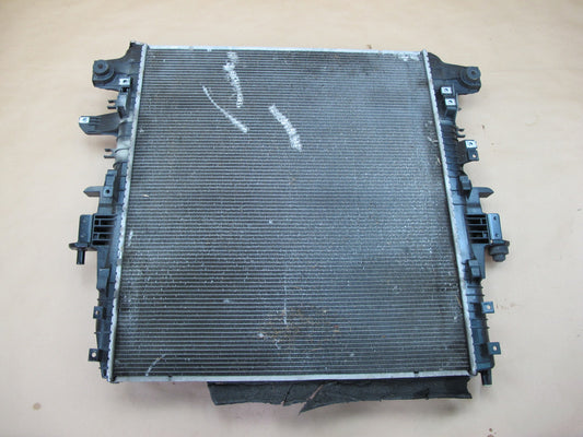 2011-2020 Infiniti QX56 QX80 5.6L V8 Engine Motor Cooling Radiator