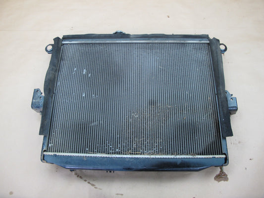 2003-2007 Lexus LX470 Engine Motor Cooling Radiator