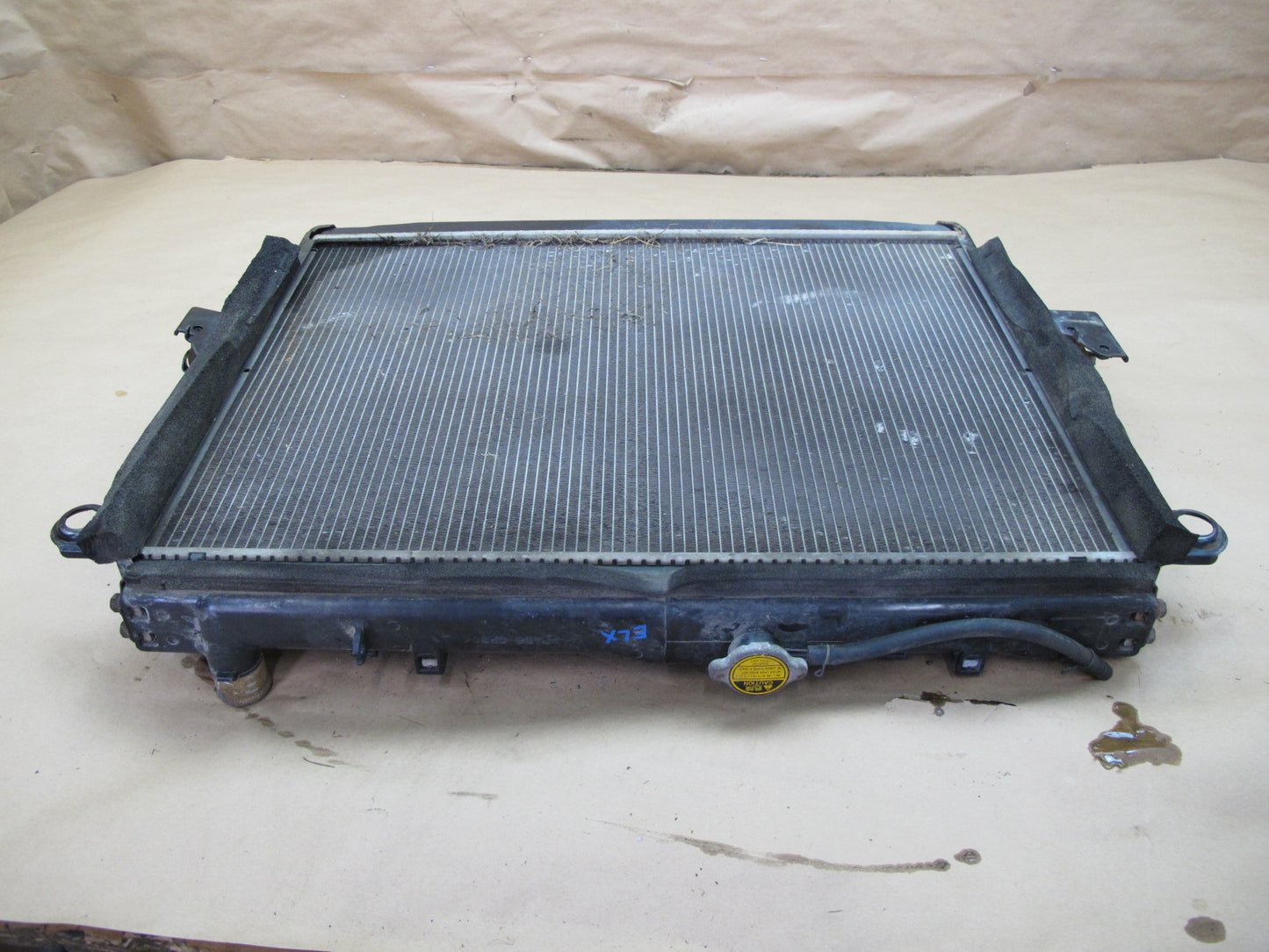 2003-2007 Lexus LX470 Engine Motor Cooling Radiator