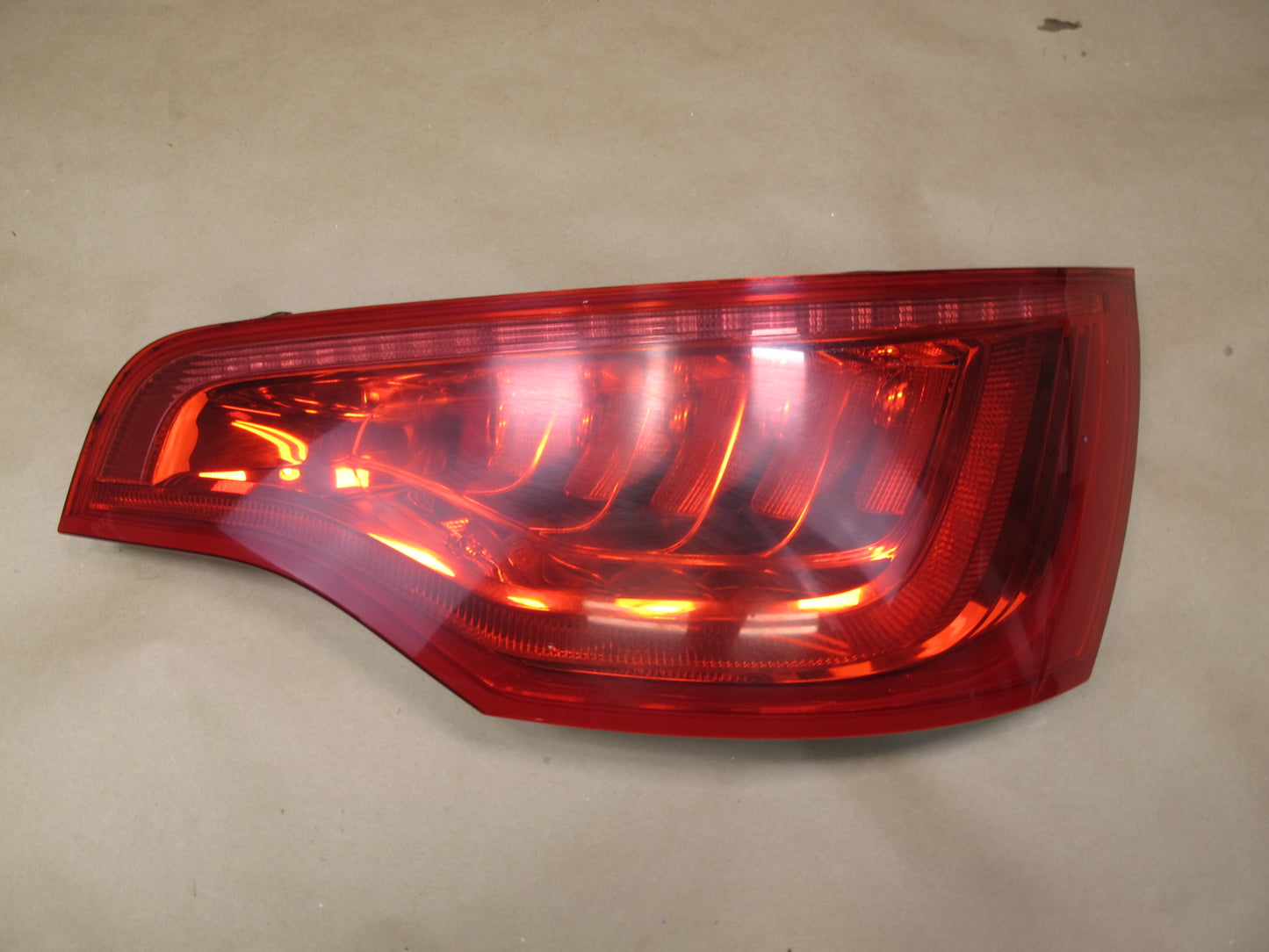 10-15 Audi 4L Q7 Set of 2 Rear Left & Right LED Taillight Tail Light Lamp OEM