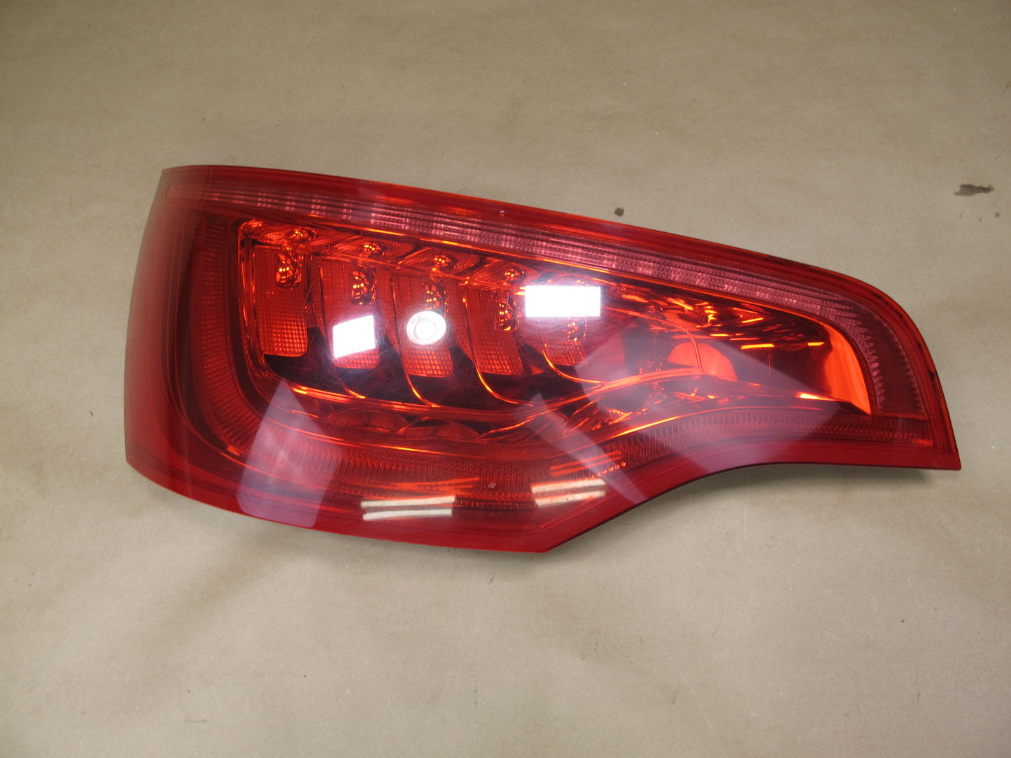 10-15 Audi 4L Q7 Set of 2 Rear Left & Right LED Taillight Tail Light Lamp OEM