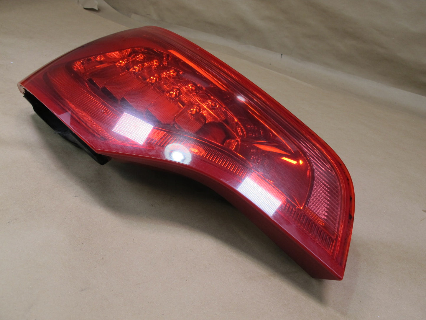 10-15 Audi 4L Q7 Set of 2 Rear Left & Right LED Taillight Tail Light Lamp OEM