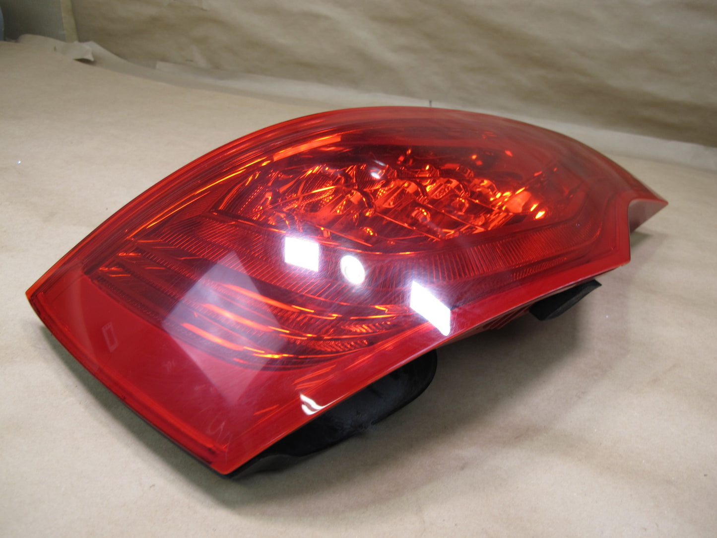 10-15 Audi 4L Q7 Set of 2 Rear Left & Right LED Taillight Tail Light Lamp OEM