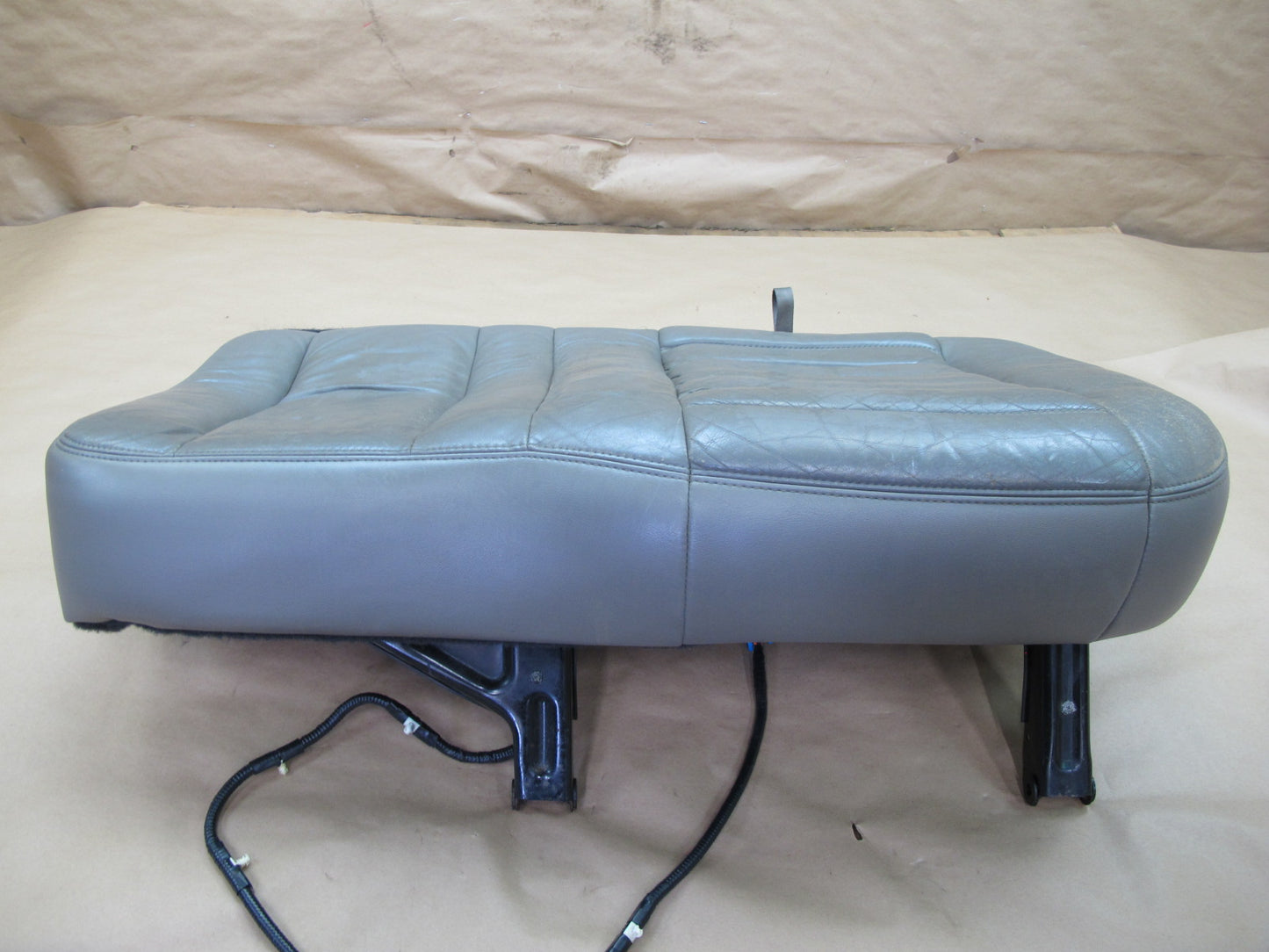 2003-2007 Hummer H2 Rear Left Driver Side Seat Lower Cushion Leather