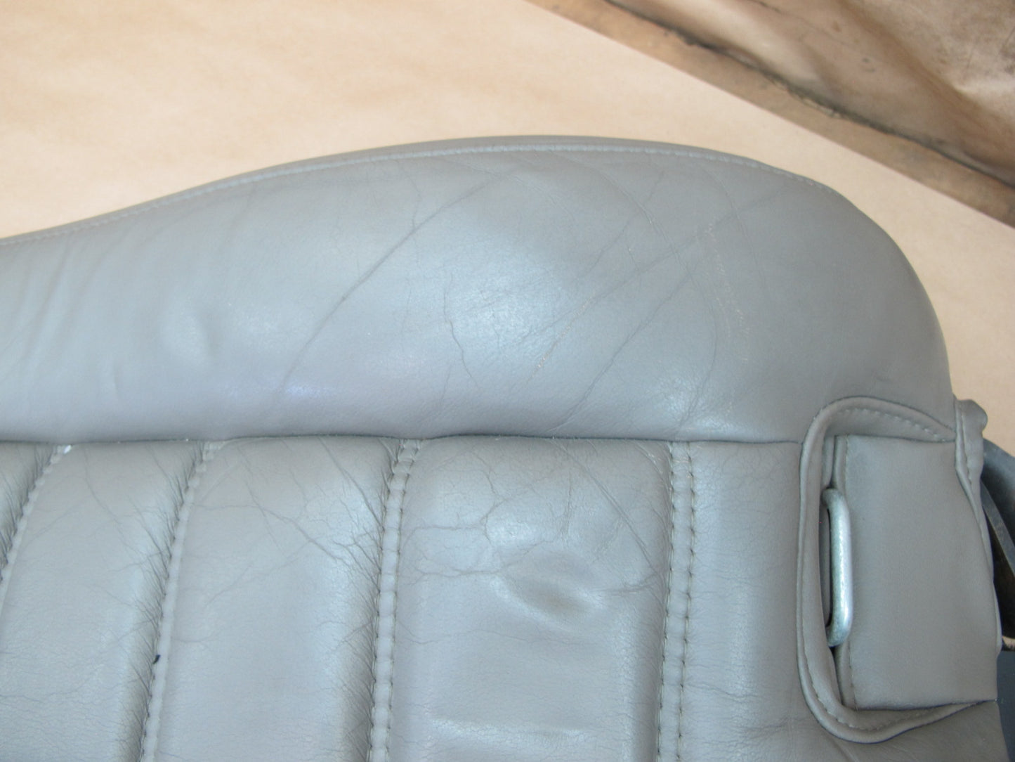 2003-2007 Hummer H2 Rear Left Driver Side Seat Upper Cushion Leather W/ Headrest