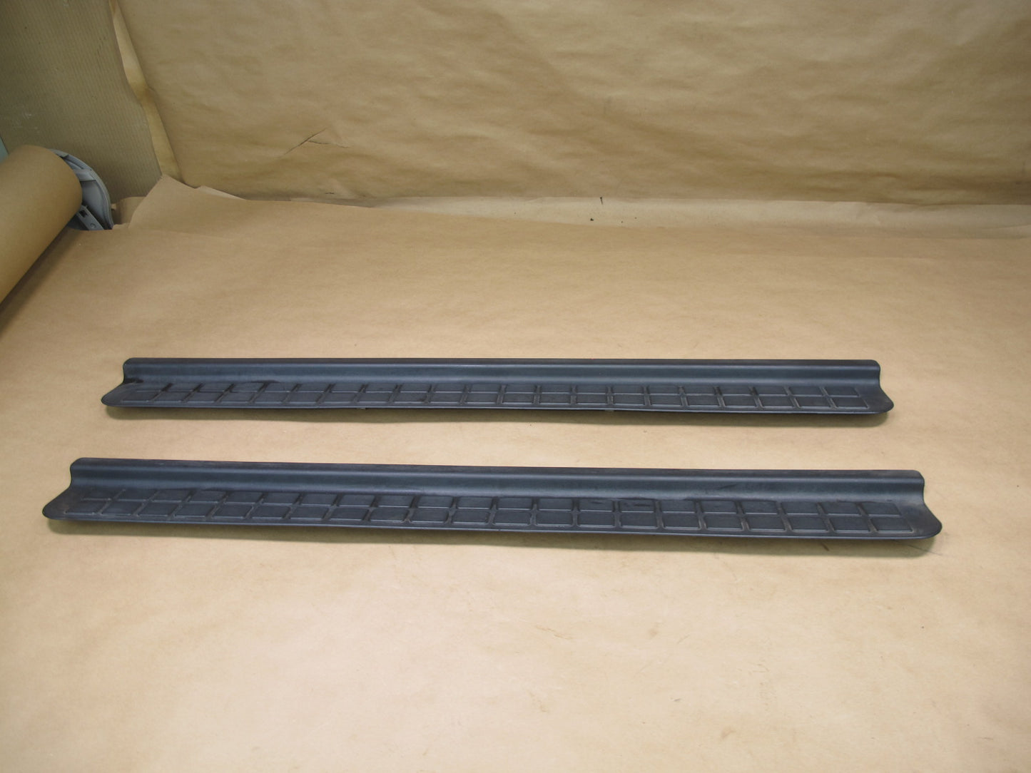 93-02 Pontiac Firebird Chevy Camaro Set of 2 Left & Right Door Sill Plate OEM