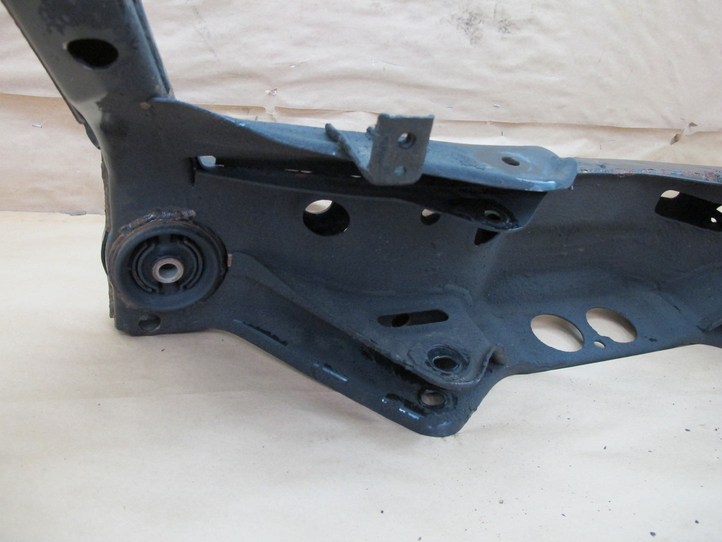 94-97 Subaru SVX L Rear Suspension Subframe Sub Frame Crossmember Carrier OEM