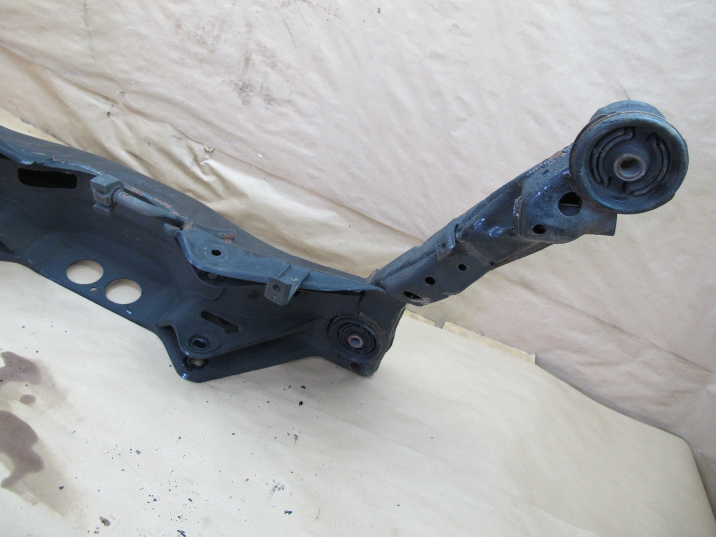 94-97 Subaru SVX L Rear Suspension Subframe Sub Frame Crossmember Carrier OEM