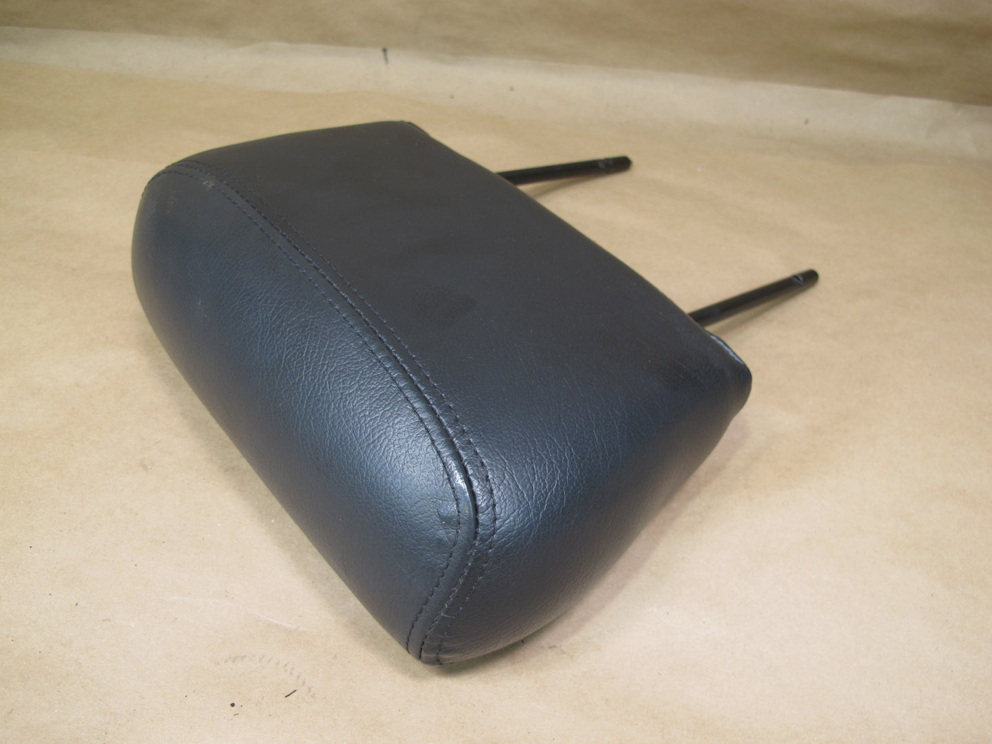 00-02 Pontiac Firebird Front Right Passenger Seat Leather Headrest Black OEM