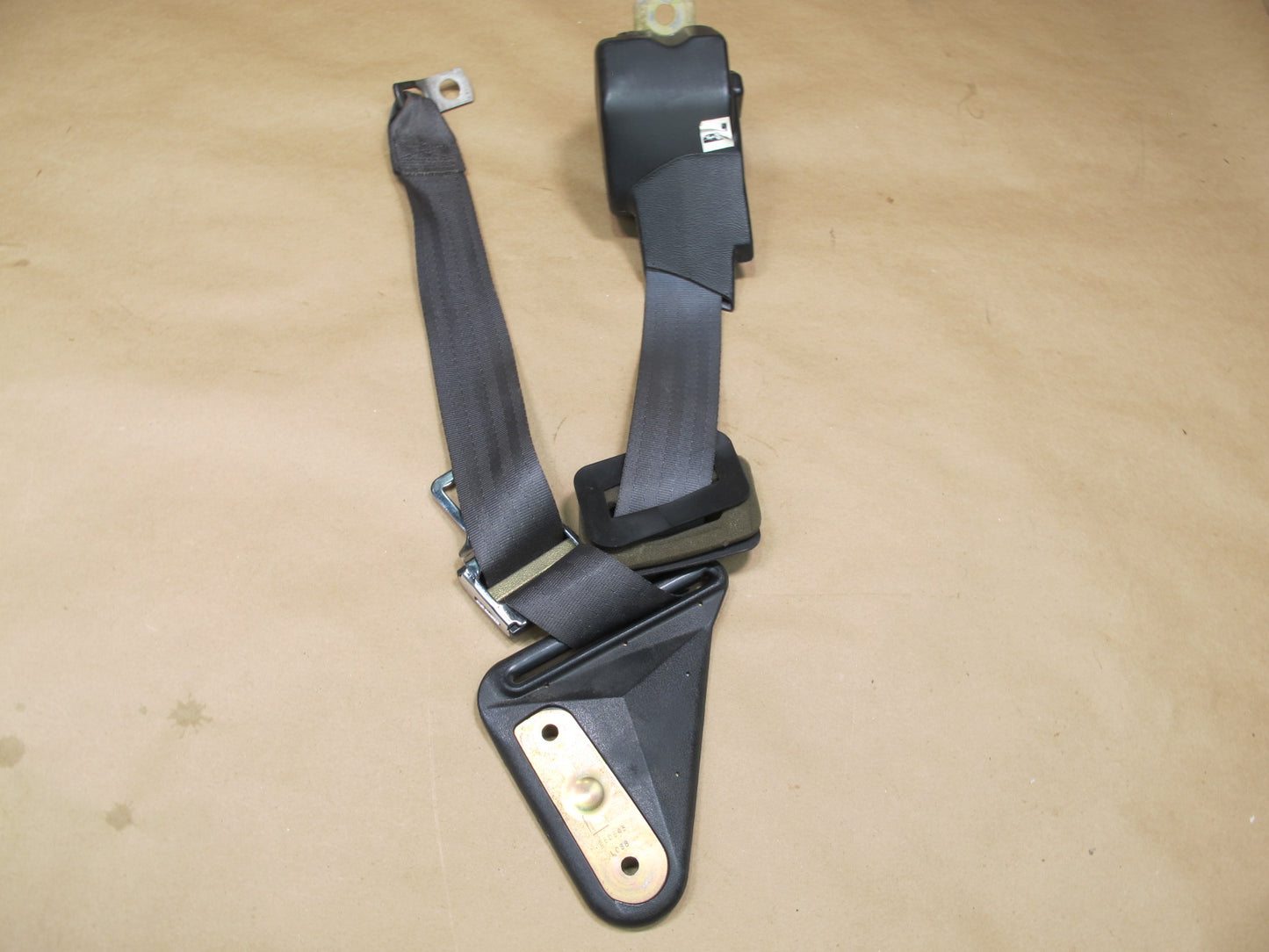 98-02 PONTIAC FIREBIRD REAR RIGHT & LEFT SIDE SEATBELT RETRACTOR SET OEM