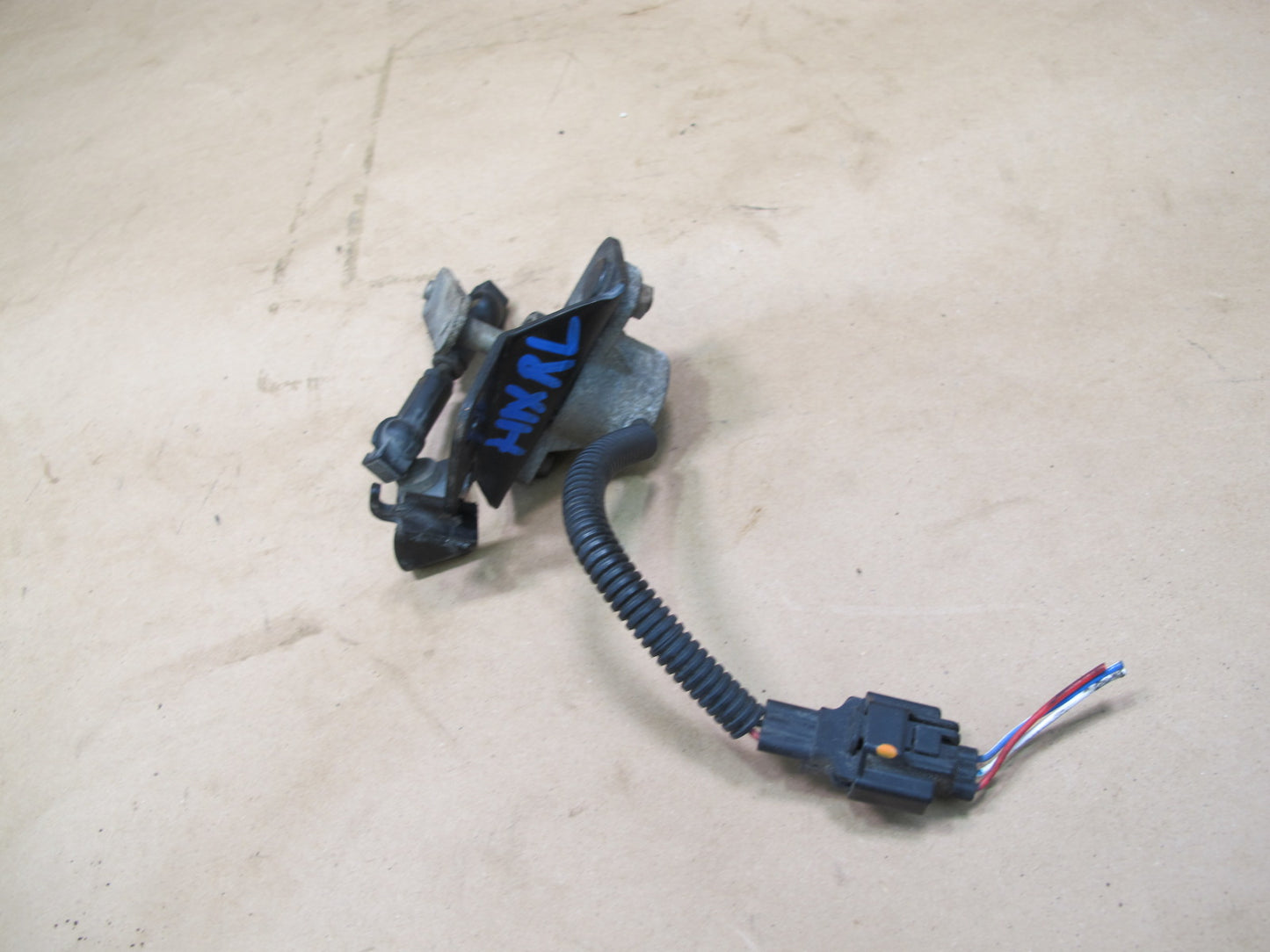 2011-2017 Infiniti QX56 QX80 Rear Left Suspension Height Level Sensor