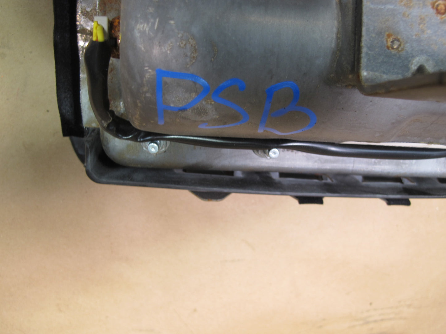 06-09 PONTIAC SOLSTICE FRONT RIGHT PASSENGER SIDE DASH SRS AIRBAG OEM