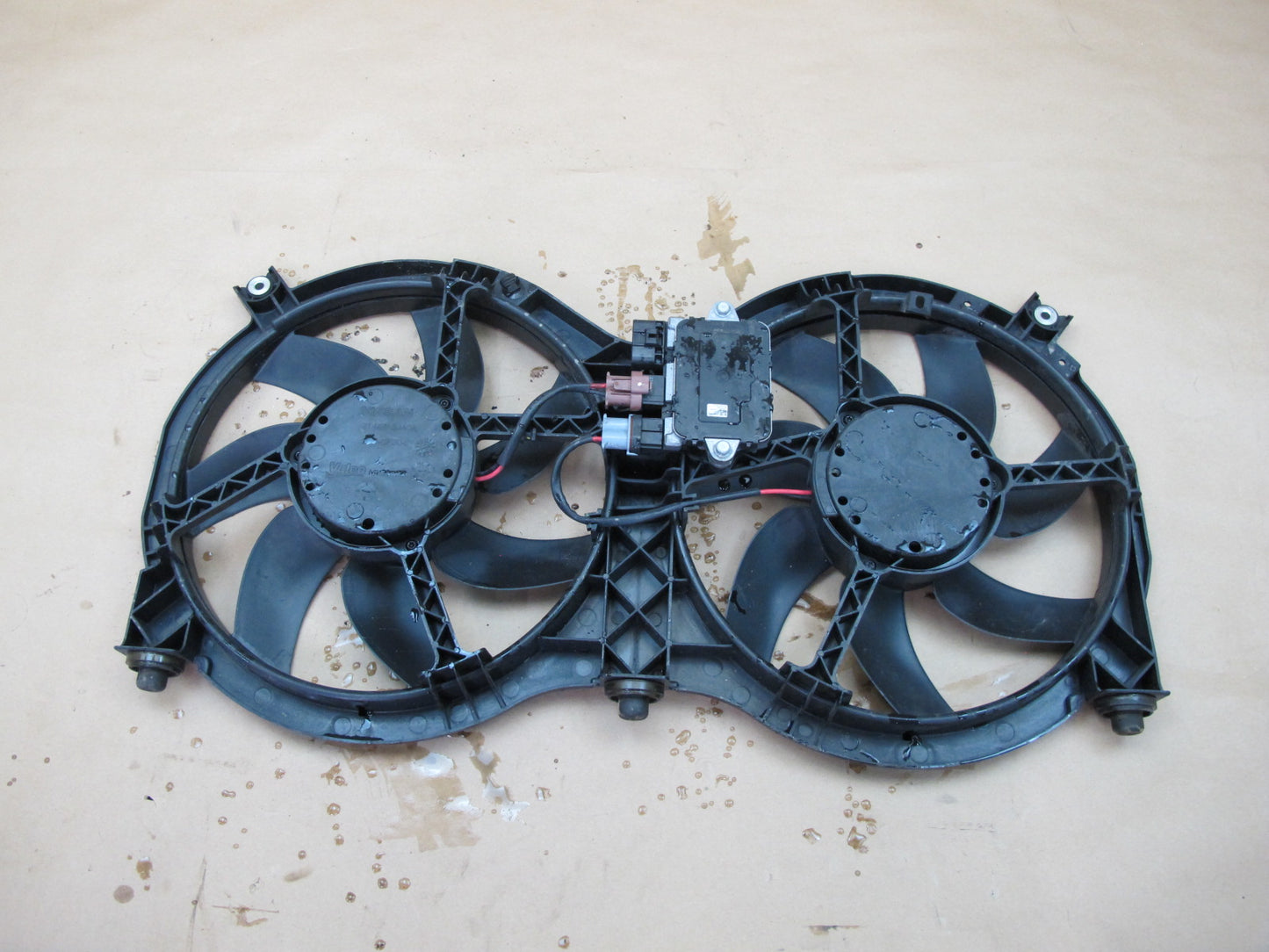 2013-2020 Infiniti JX35 QX60 Engine Radiator Cooling Fan Shroud Assembly