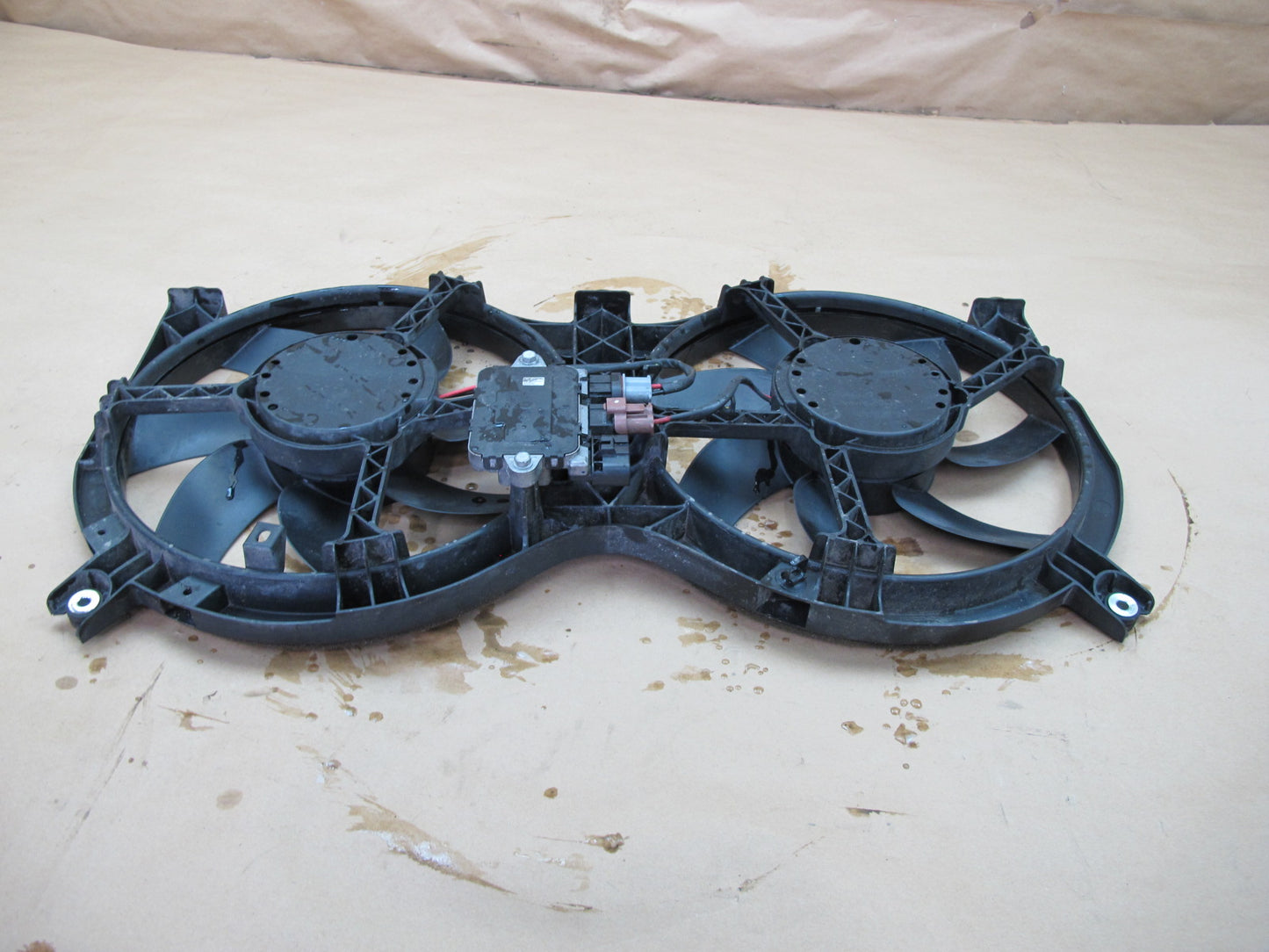 2013-2020 Infiniti JX35 QX60 Engine Radiator Cooling Fan Shroud Assembly