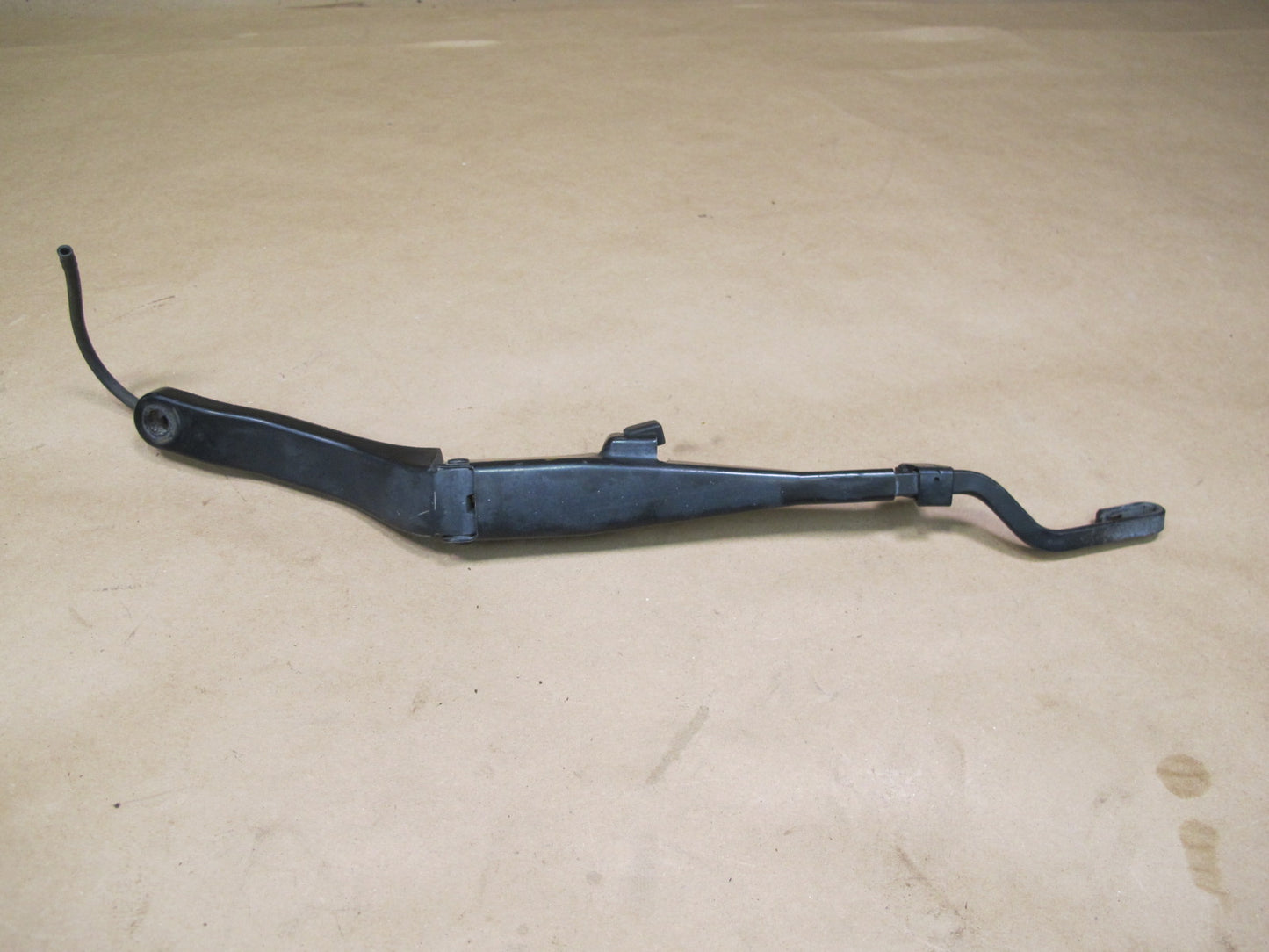 06-09 Pontiac Solstice Set of 2 Front Left & Right Wiper Arm OEM