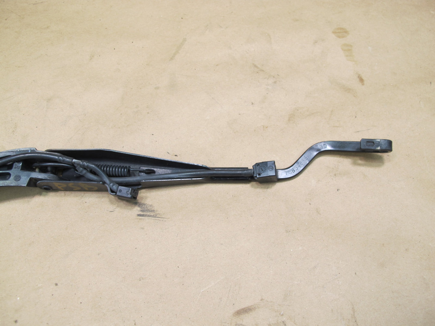 06-09 Pontiac Solstice Set of 2 Front Left & Right Wiper Arm OEM