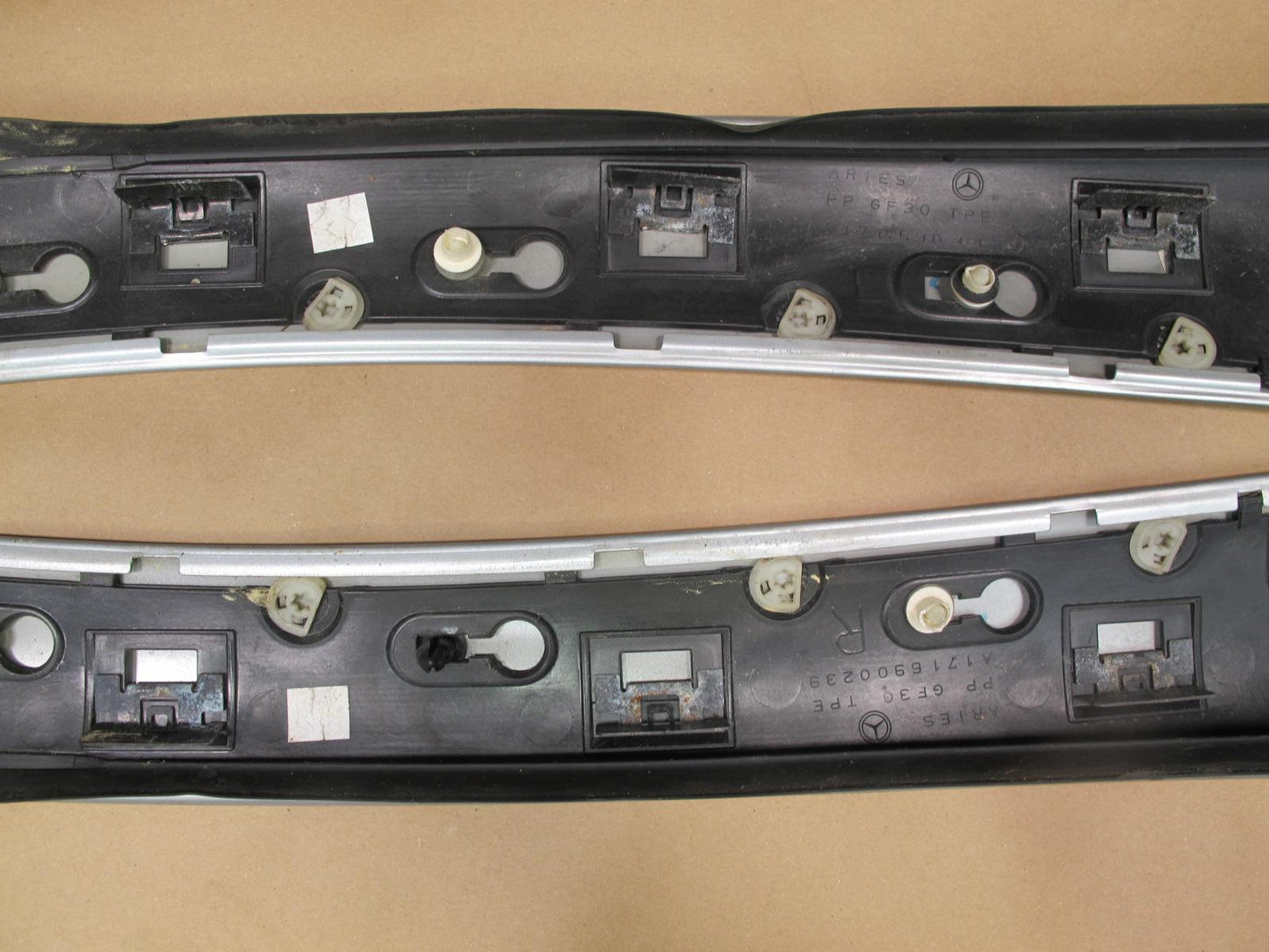 05-11 Mercedes R171 Set of 2 Front Windshield Exterior A Pillar Trim Cover OEM