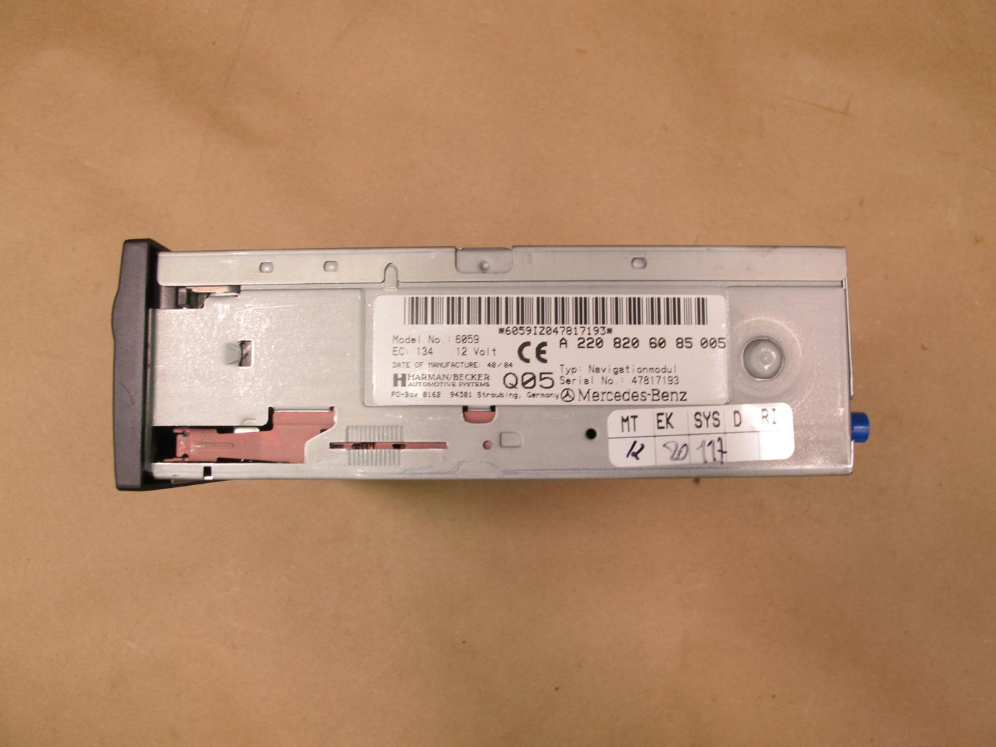 05-11 Mercedes R171 Slk-class GPS Navigation System DVD Module 2208206085 OEM