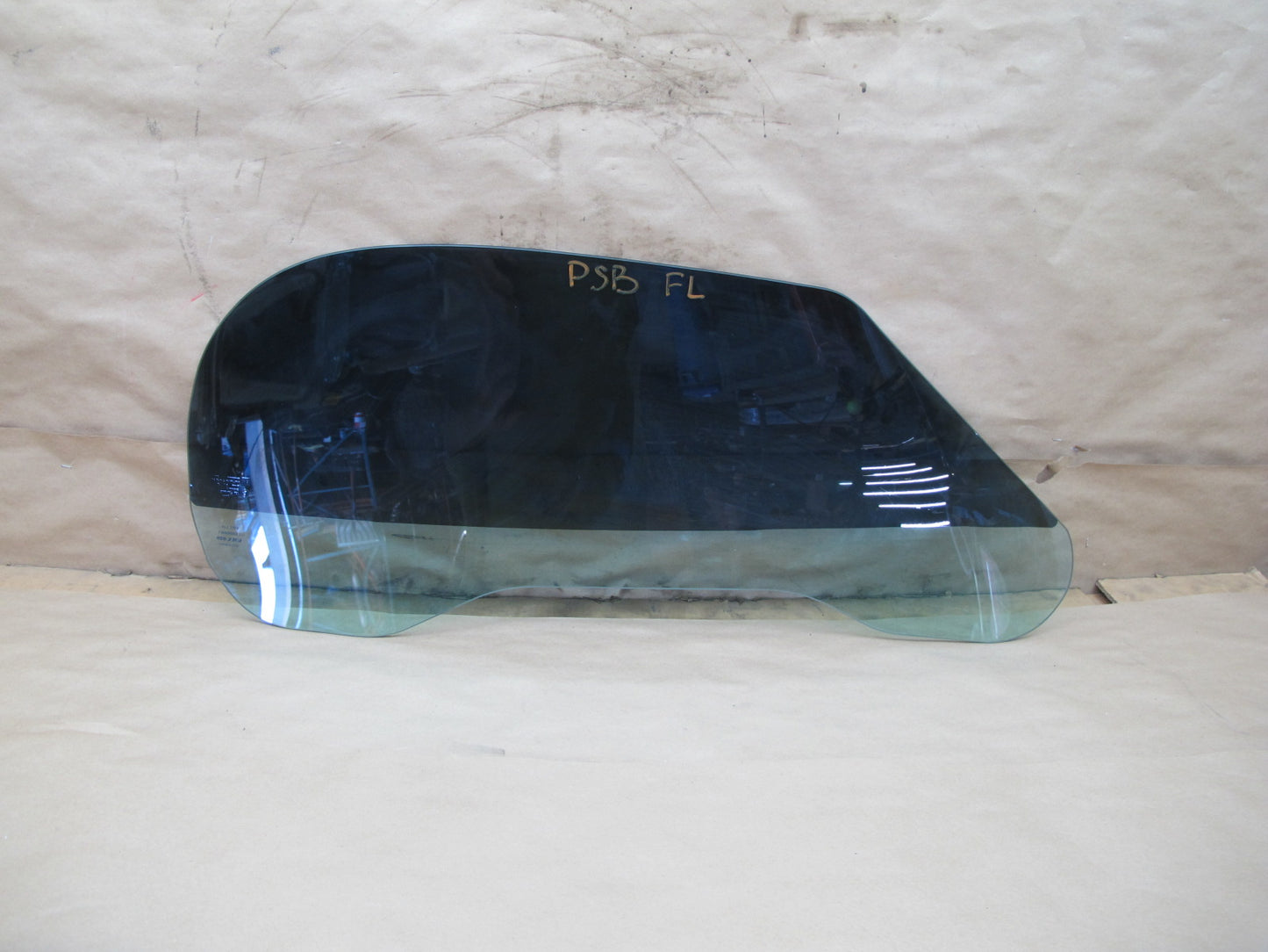 06-09 Pontiac Solstice Left Driver Door Glass Window OEM