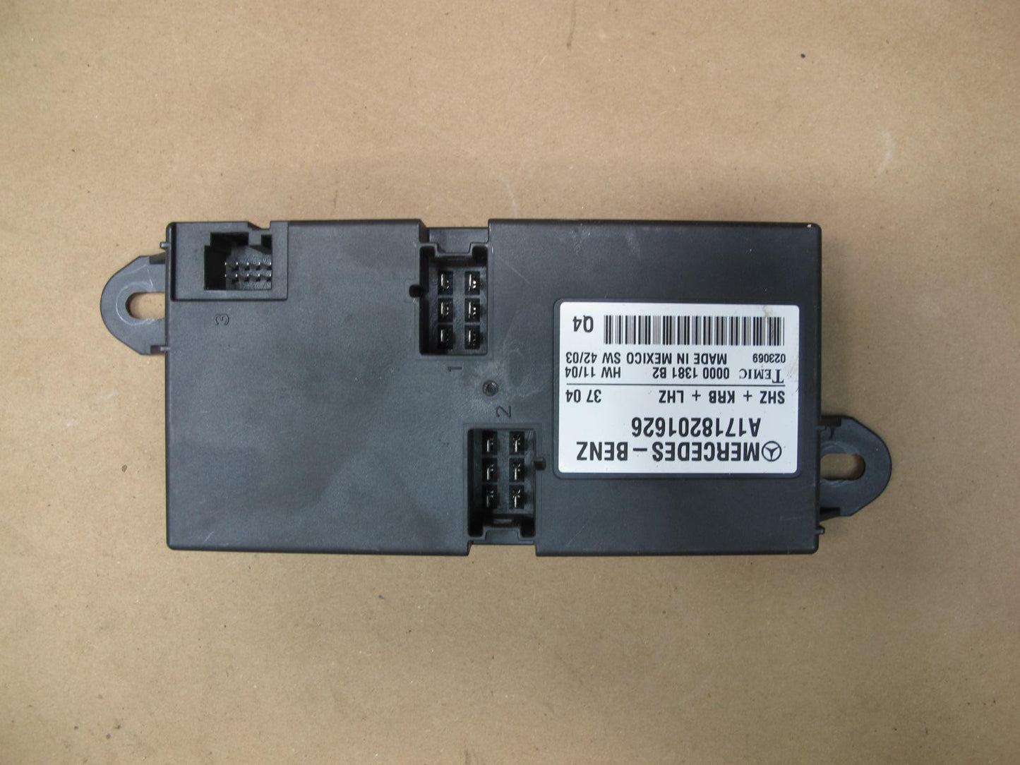 05-11 Mercedes R171 Slk-class Heated Seat Control Module 1718201626 OEM