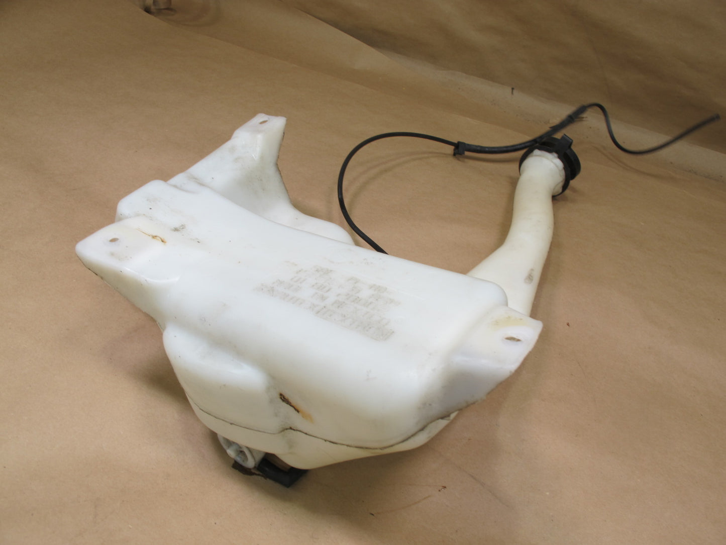 06-09 Pontiac Solstice Windshield Washer Fluid Reservoir Tank w Pump OEM