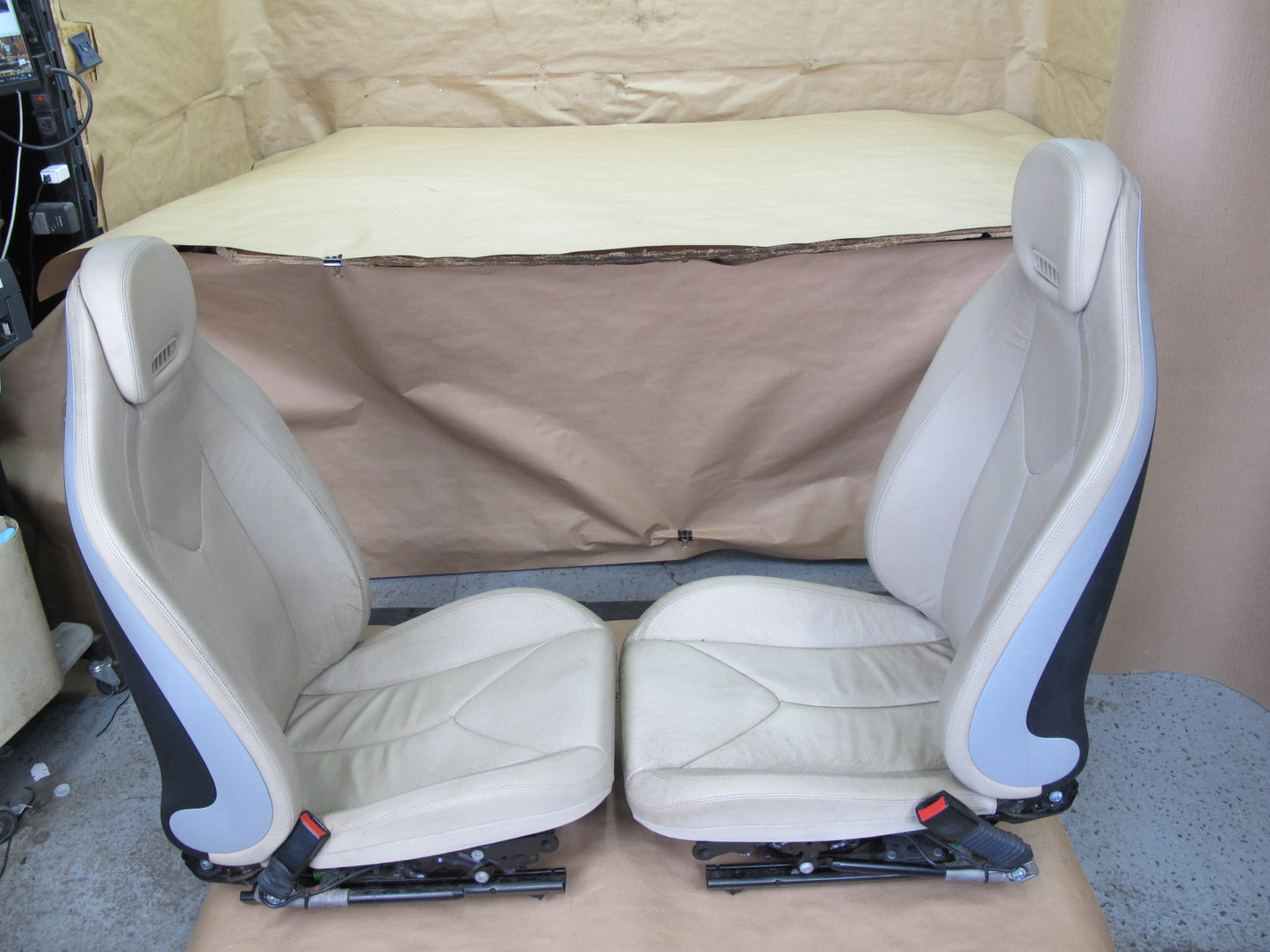 05-06 Mercedes R171 SLK Front Left Right Memory Heated Leather Seat Set OEM
