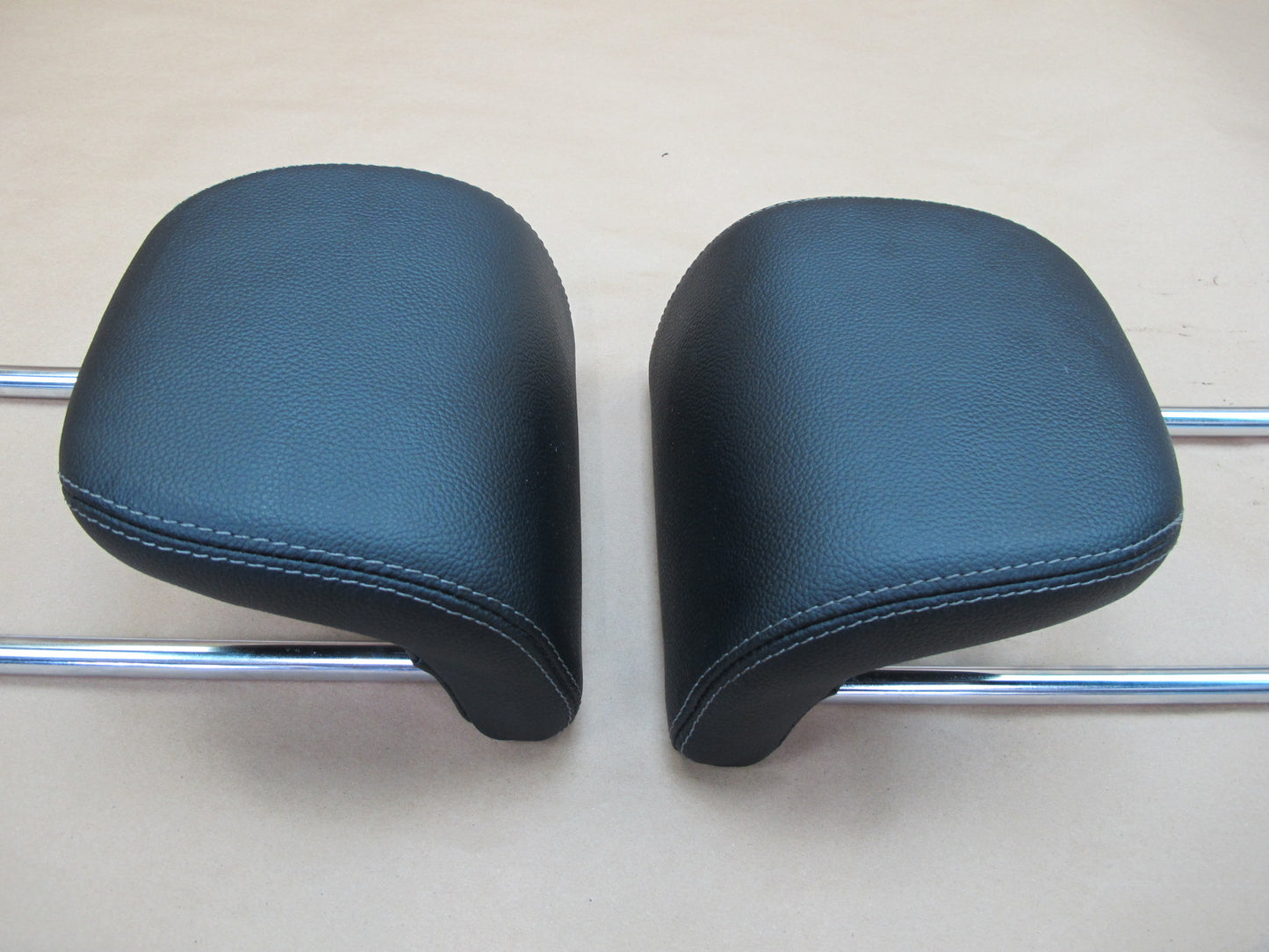 2006-2010 Mercedes R-class W251 3rd Row Left & Right Seat Headrest Head Rest OEM