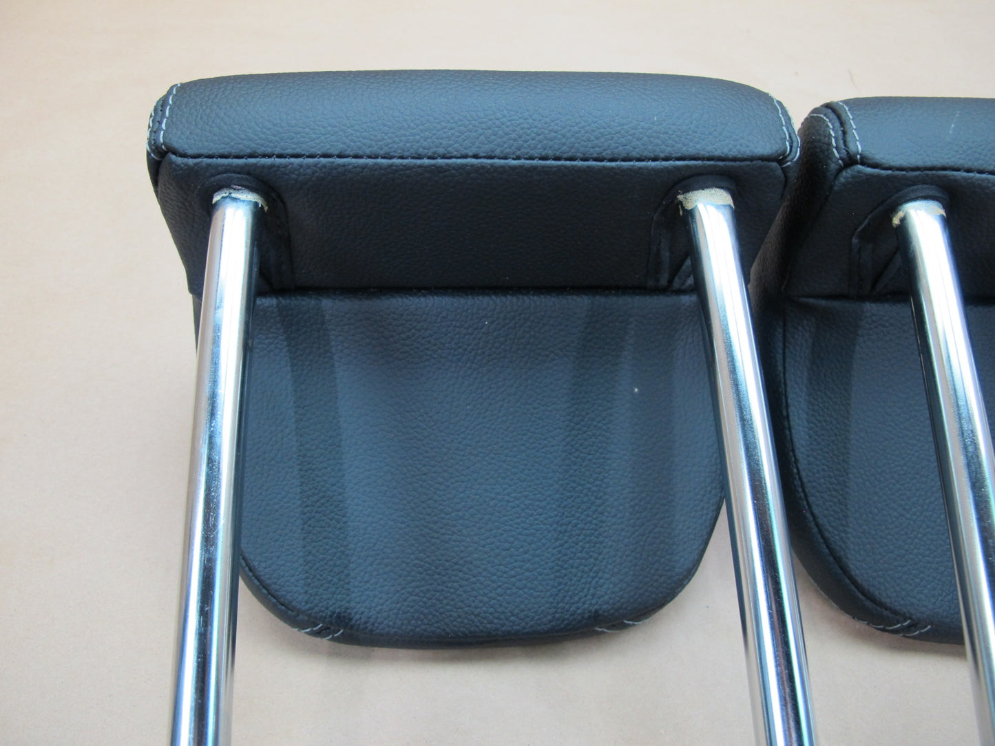 2006-2010 Mercedes R-class W251 3rd Row Left & Right Seat Headrest Head Rest OEM