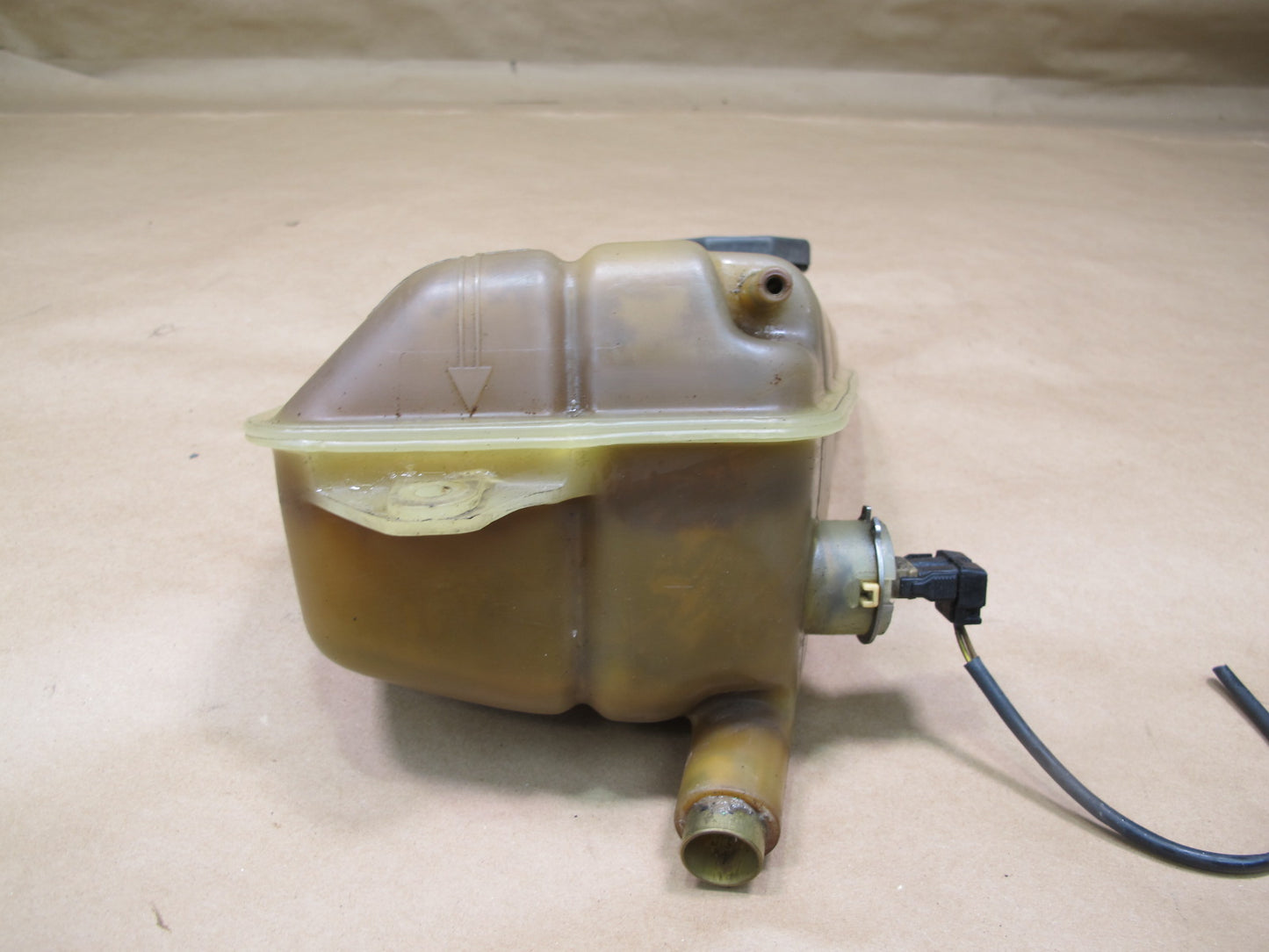 84-91 Mercedes W126 Engine Expansion Overflow Reservoir Bottle Tank OEM