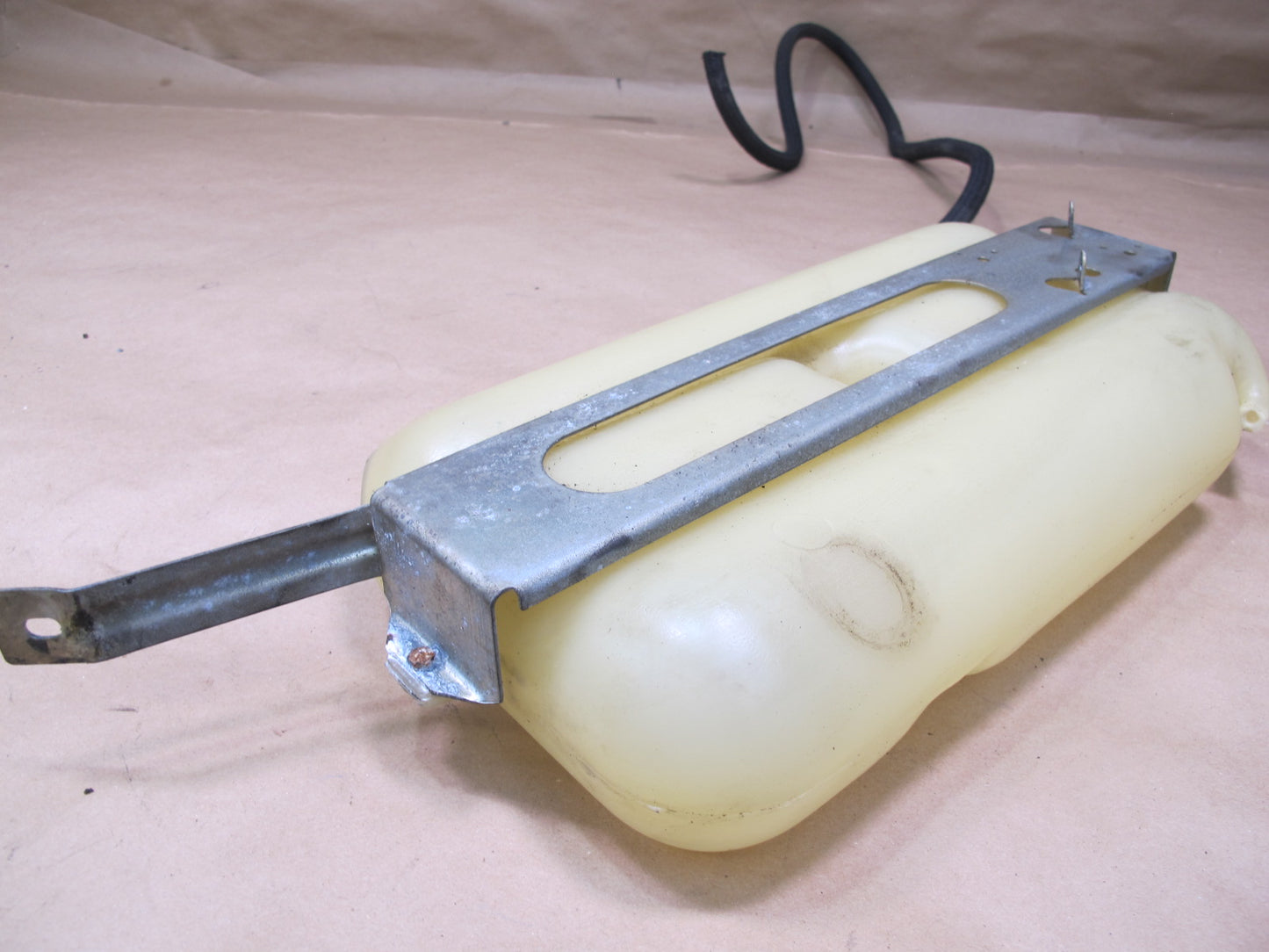 84-91 Mercedes W126 Engine Expansion Overflow Reservoir Bottle Tank OEM