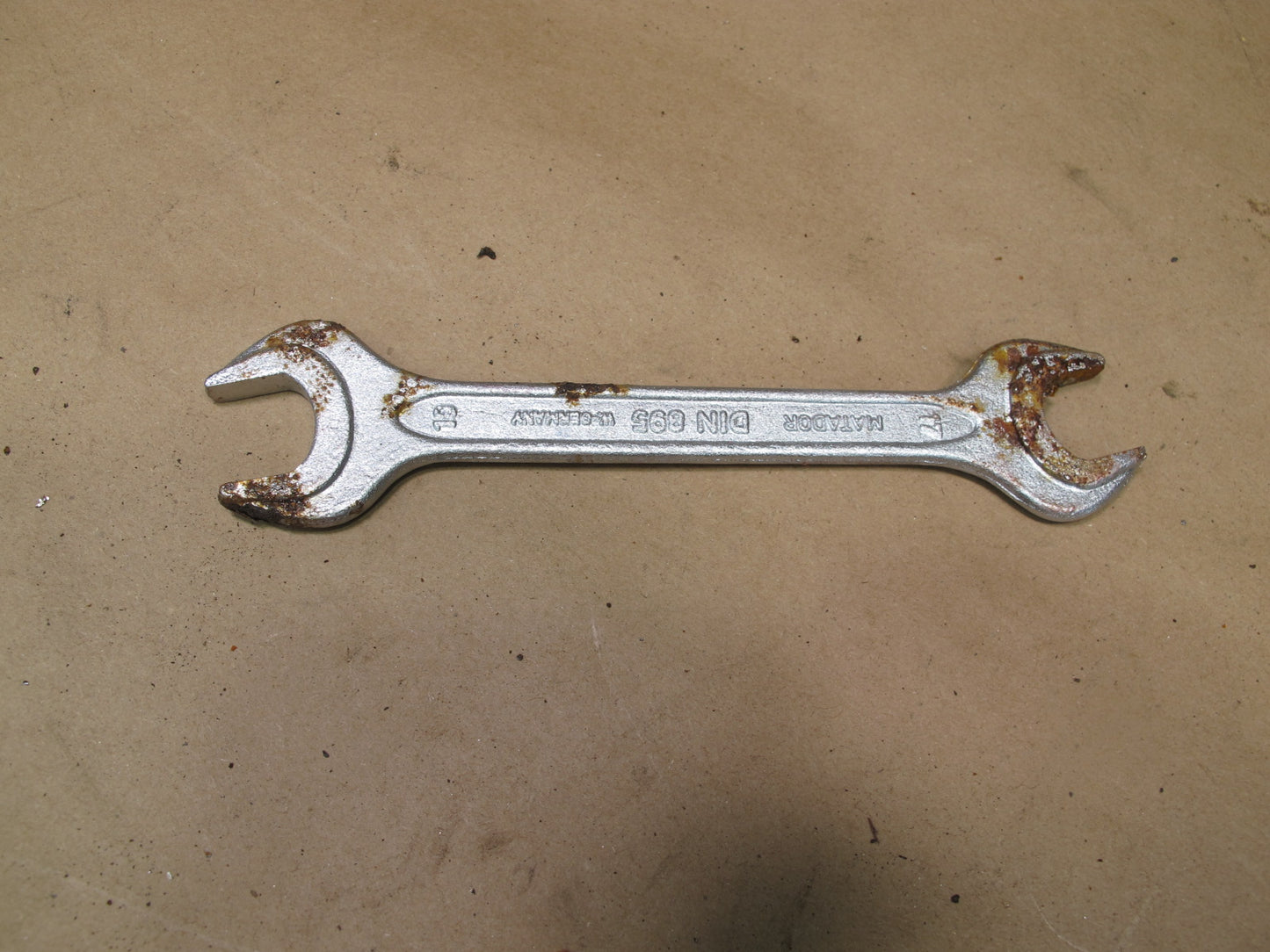 86-91 Mercedes W126 Spare Tire Jack Wrench Tool KIT  w Case OEM