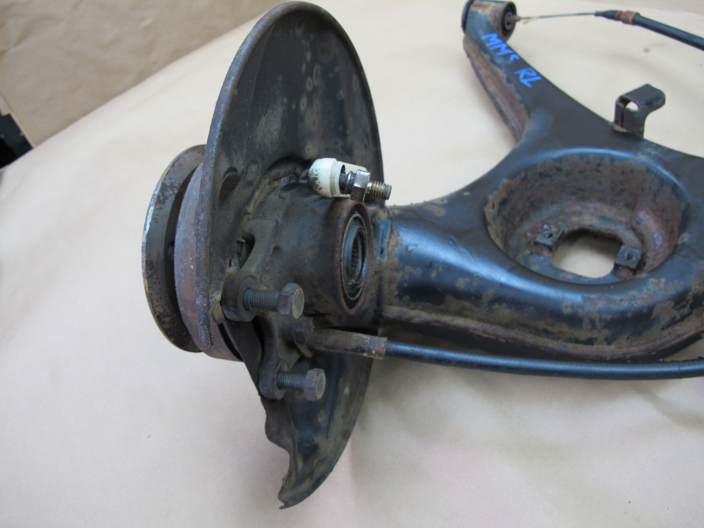 86-91 Mercedes W126 560SEL Rear Left Trailing Arm Knuckle Wheel Hub OEM