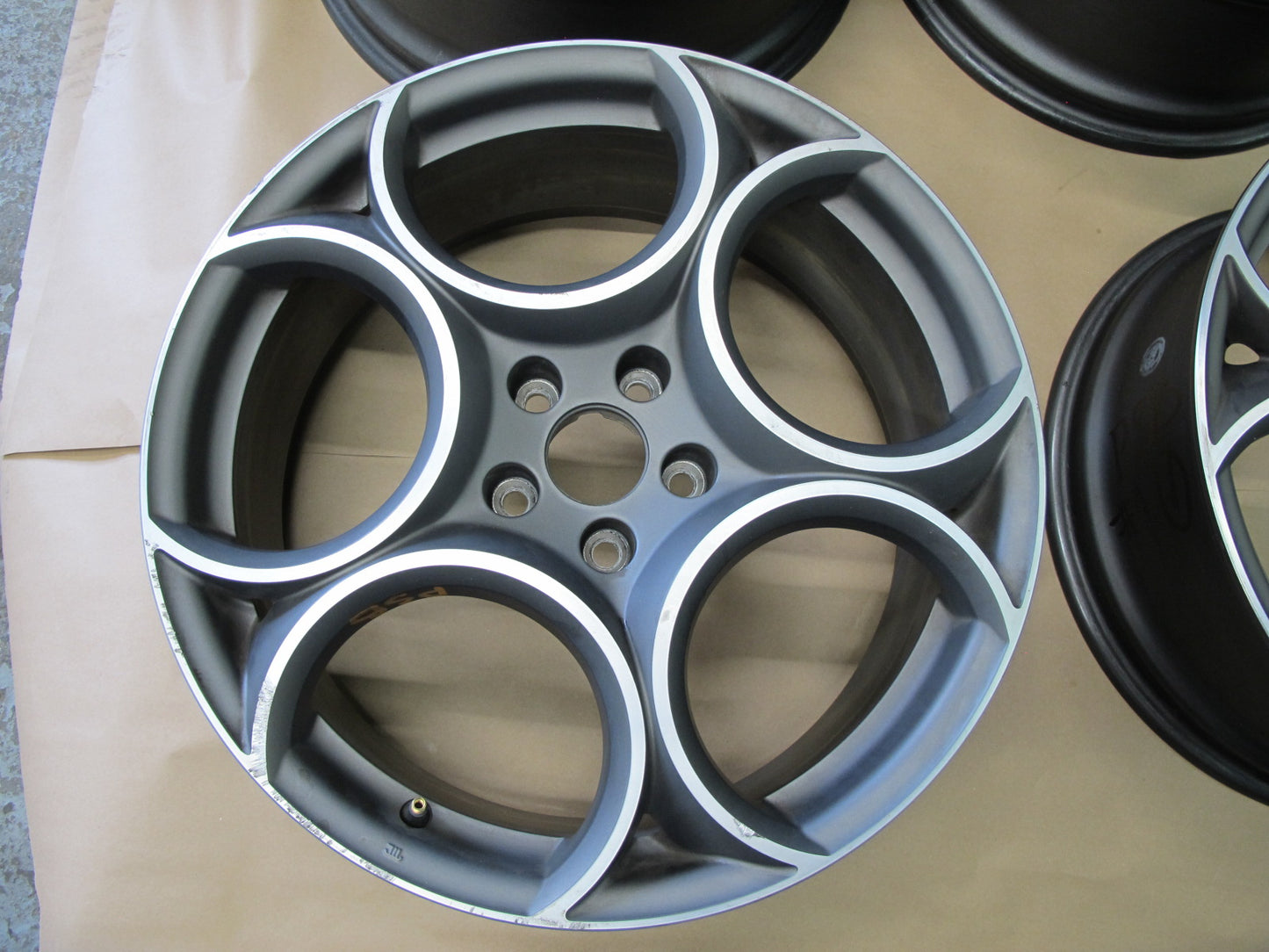 17-23 Alfa Romeo Stelvio Set of 4 Factory 19" R19 Wheel Rim 19x8J ET34 OEM